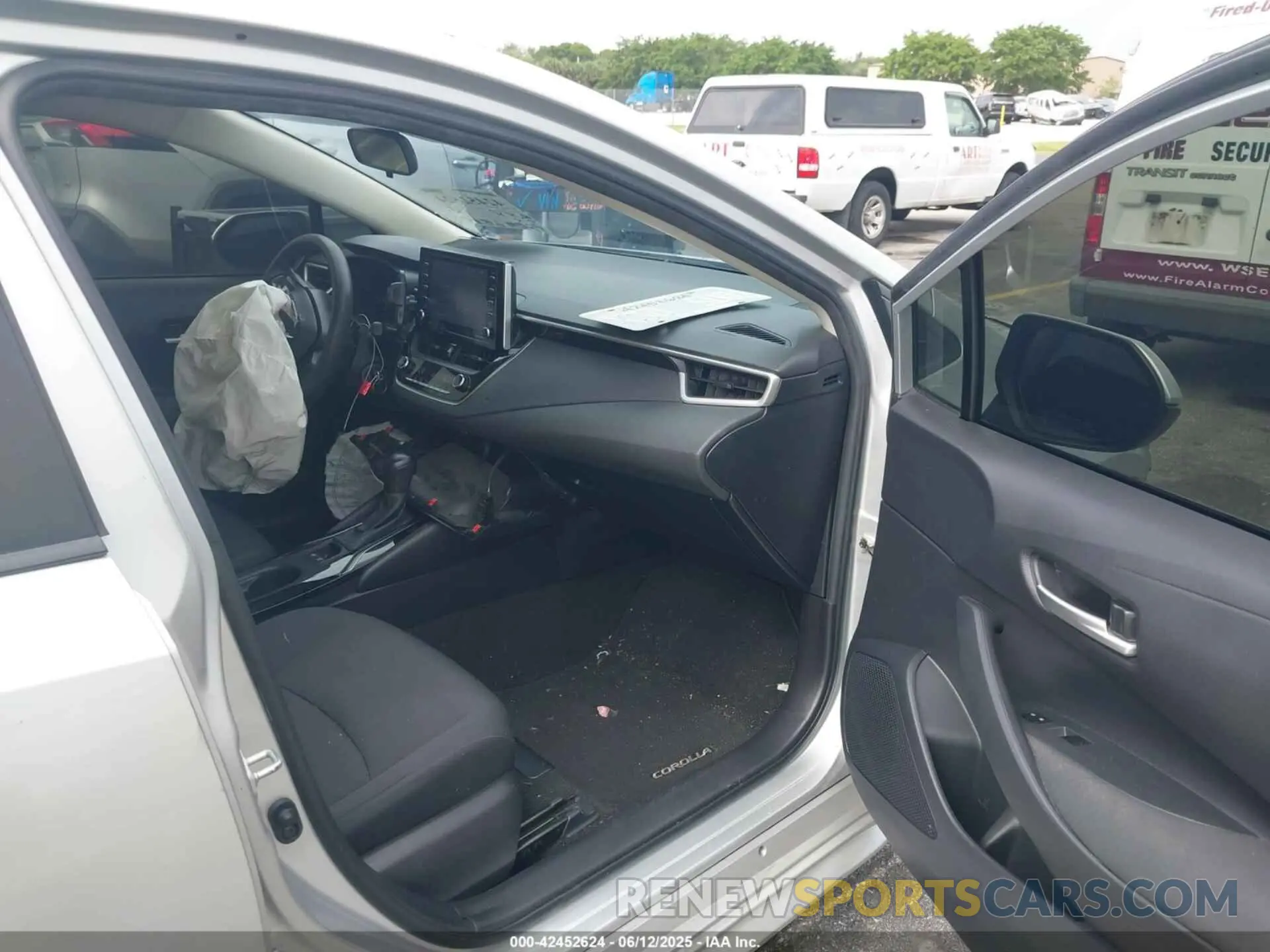 5 Photograph of a damaged car JTDEPMAE2MJ118991 TOYOTA COROLLA 2021