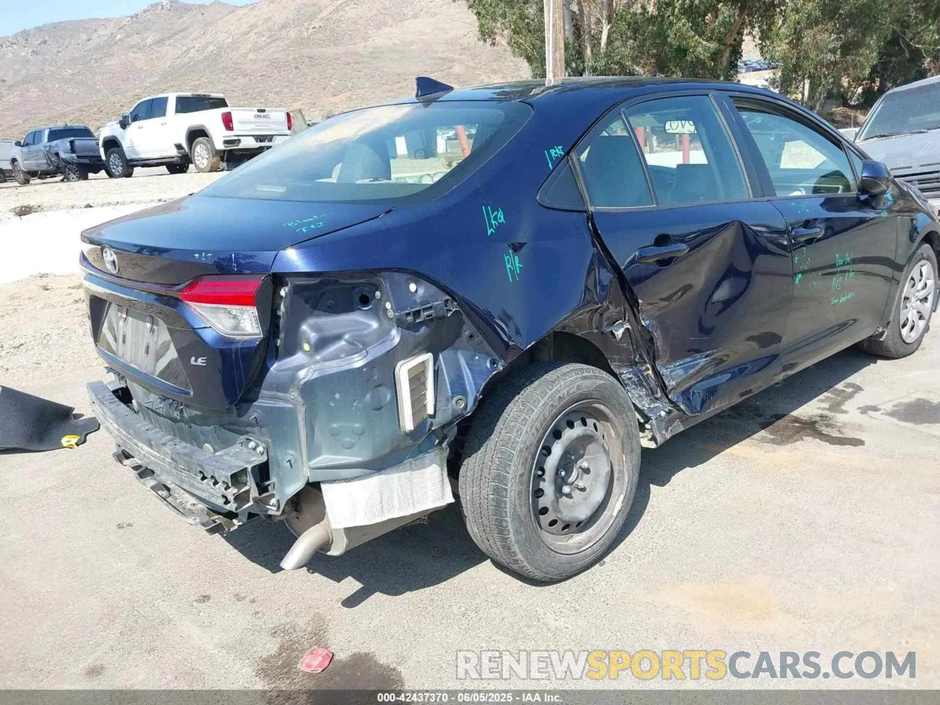 4 Photograph of a damaged car JTDEPMAE2MJ132745 TOYOTA COROLLA 2021
