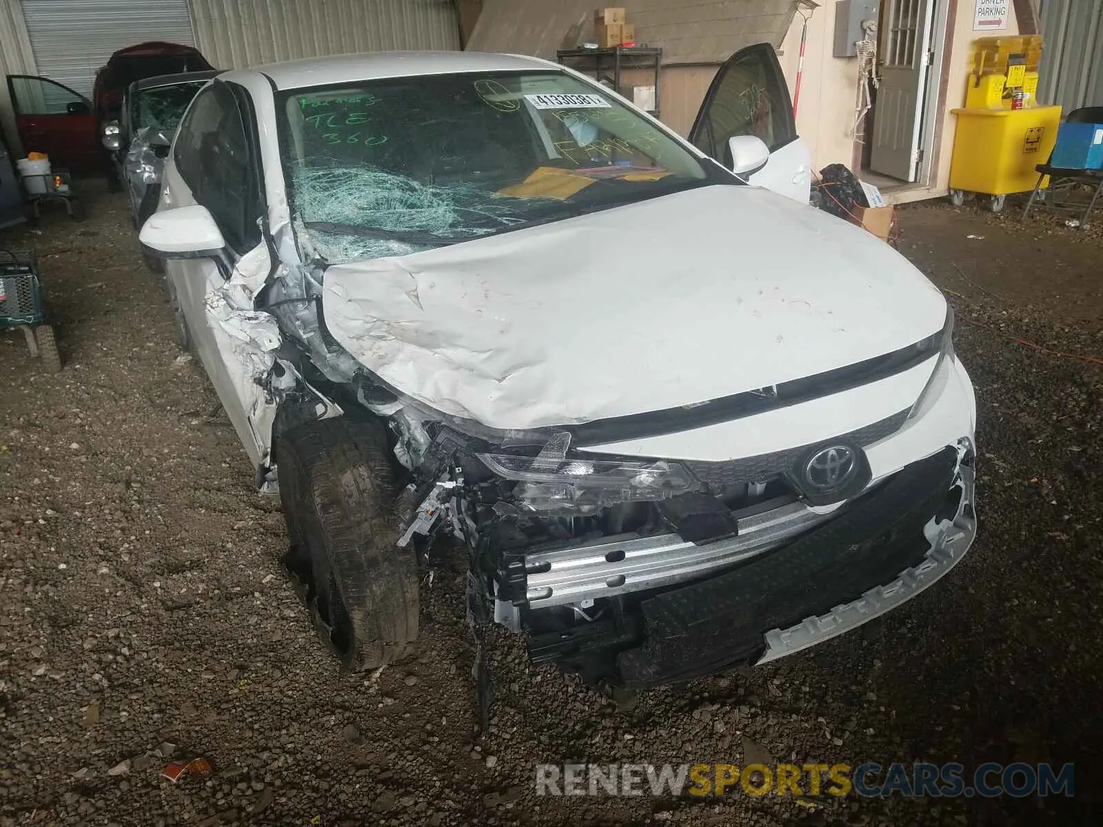 1 Photograph of a damaged car JTDEPMAE2MJ155698 TOYOTA COROLLA 2021