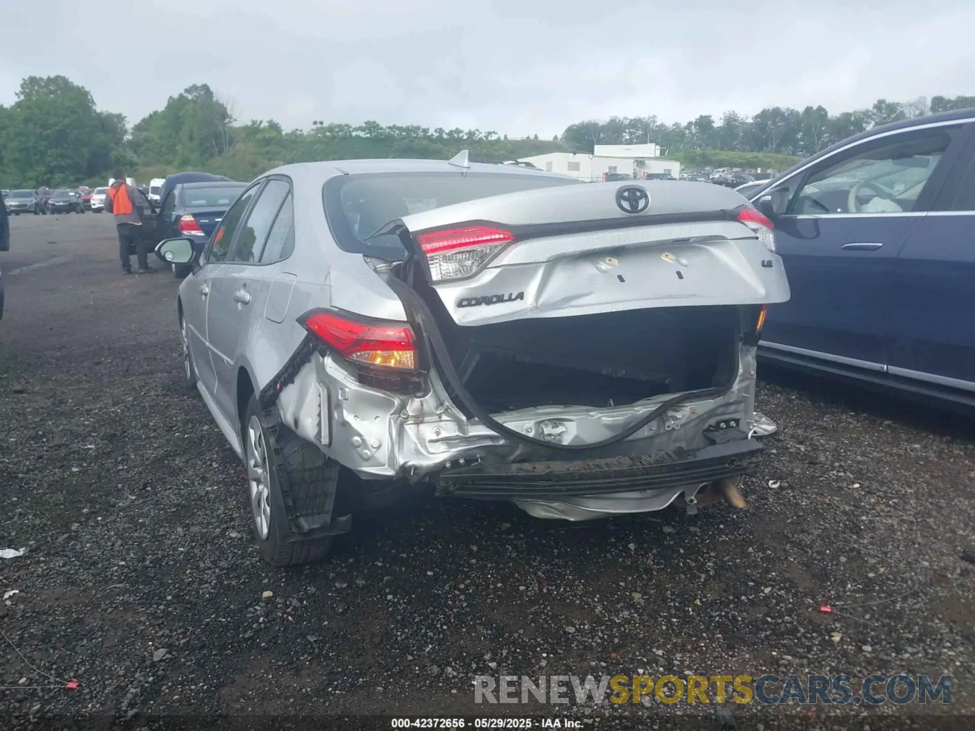 6 Photograph of a damaged car JTDEPMAE3MJ131636 TOYOTA COROLLA 2021