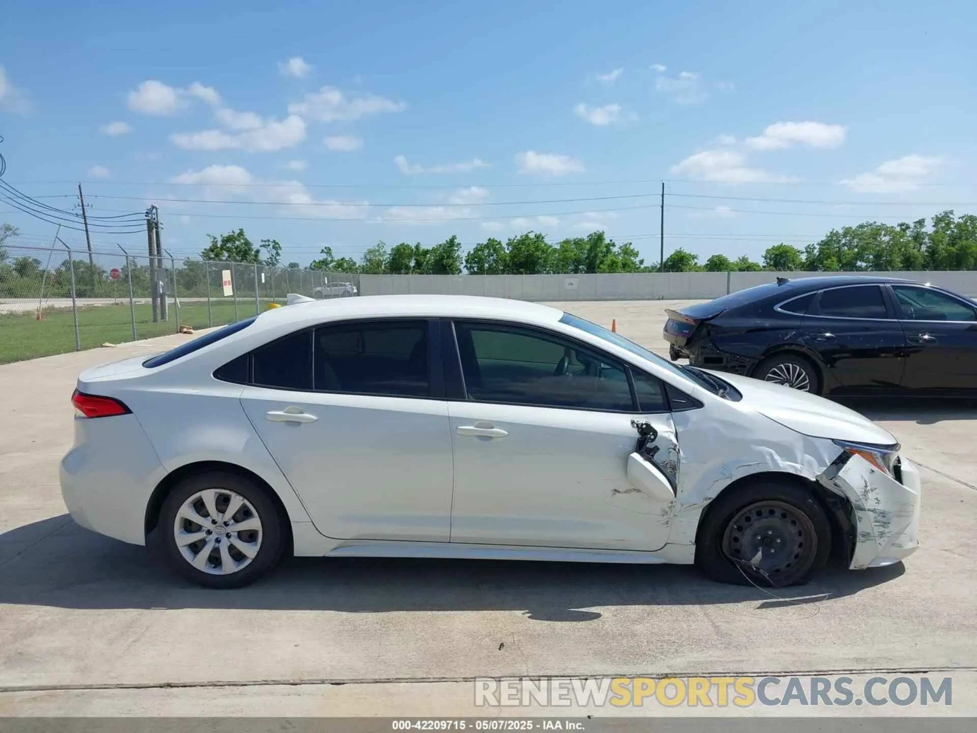 13 Фотография поврежденного автомобиля JTDEPMAE4MJ130737 TOYOTA COROLLA 2021