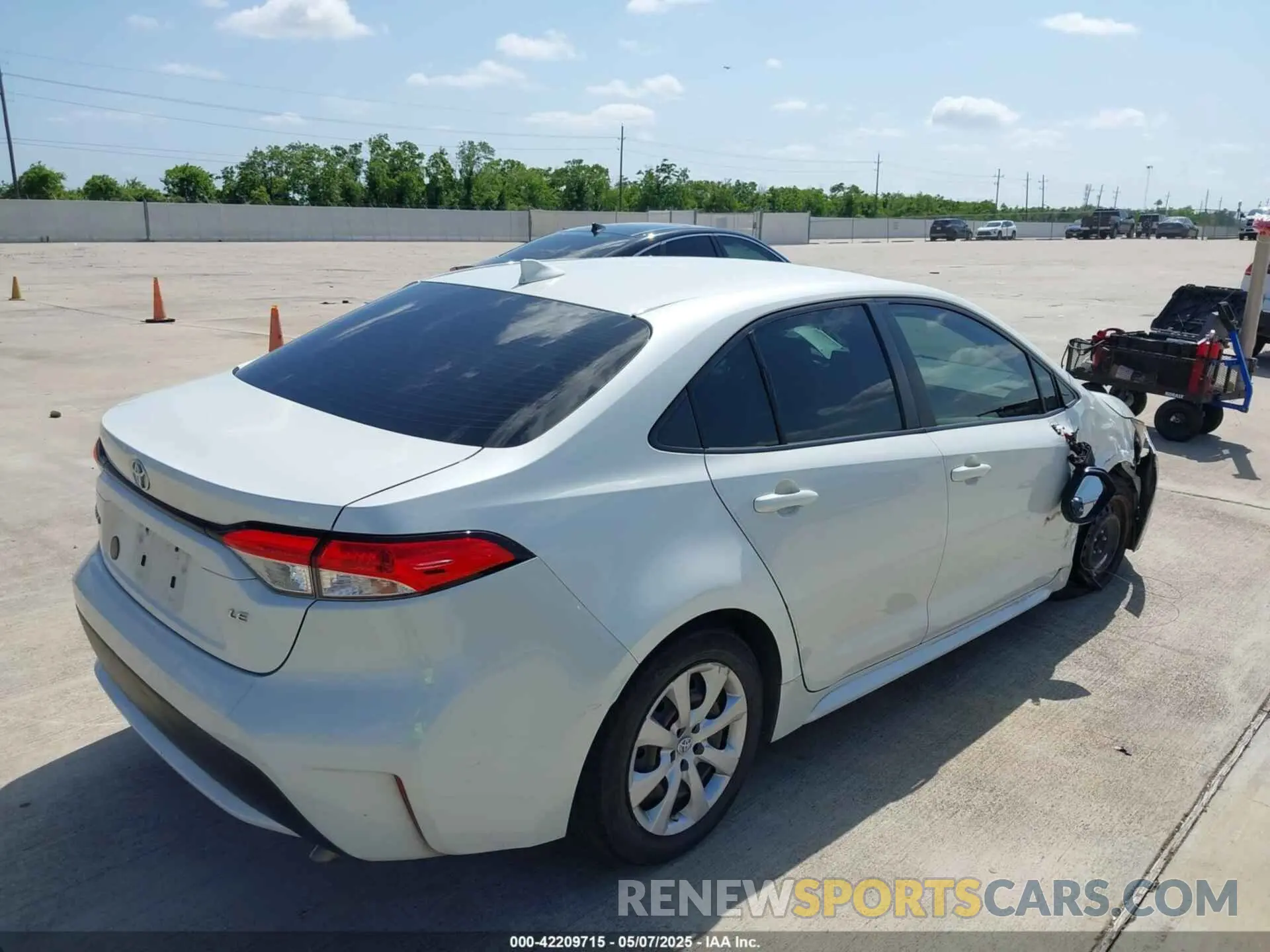 4 Фотография поврежденного автомобиля JTDEPMAE4MJ130737 TOYOTA COROLLA 2021