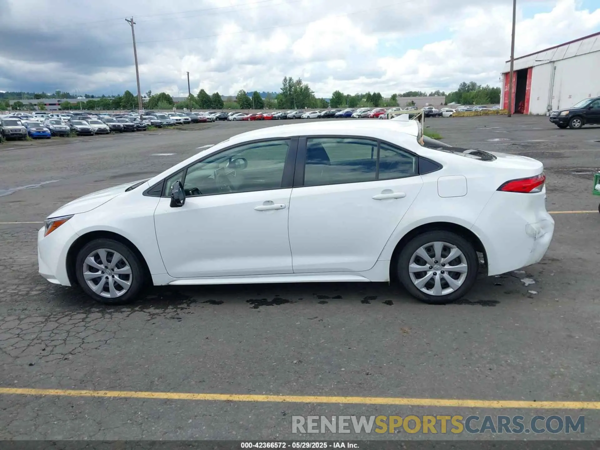 14 Photograph of a damaged car JTDEPMAE5MJ159289 TOYOTA COROLLA 2021
