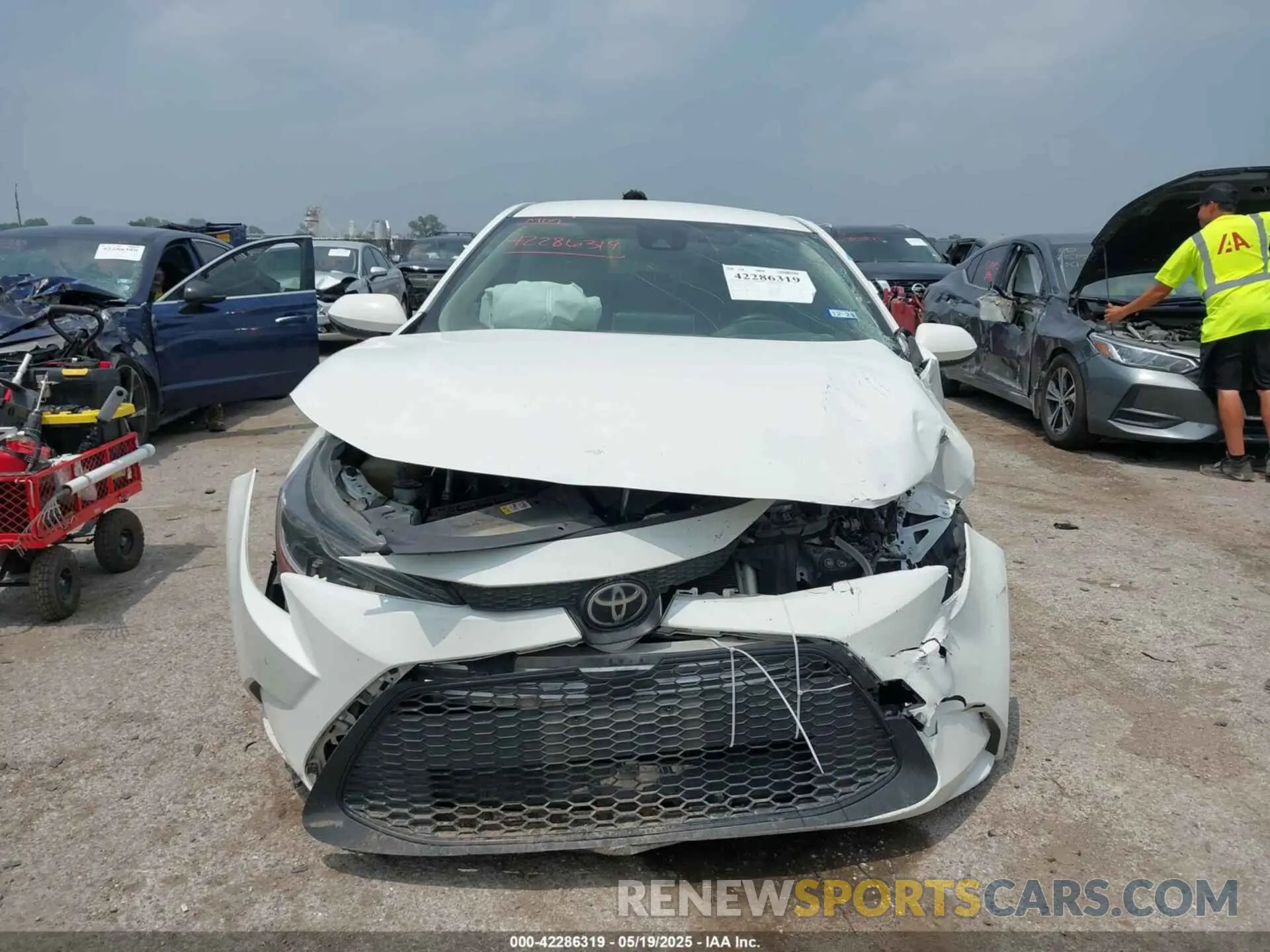12 Photograph of a damaged car JTDEPMAE5MJ159891 TOYOTA COROLLA 2021