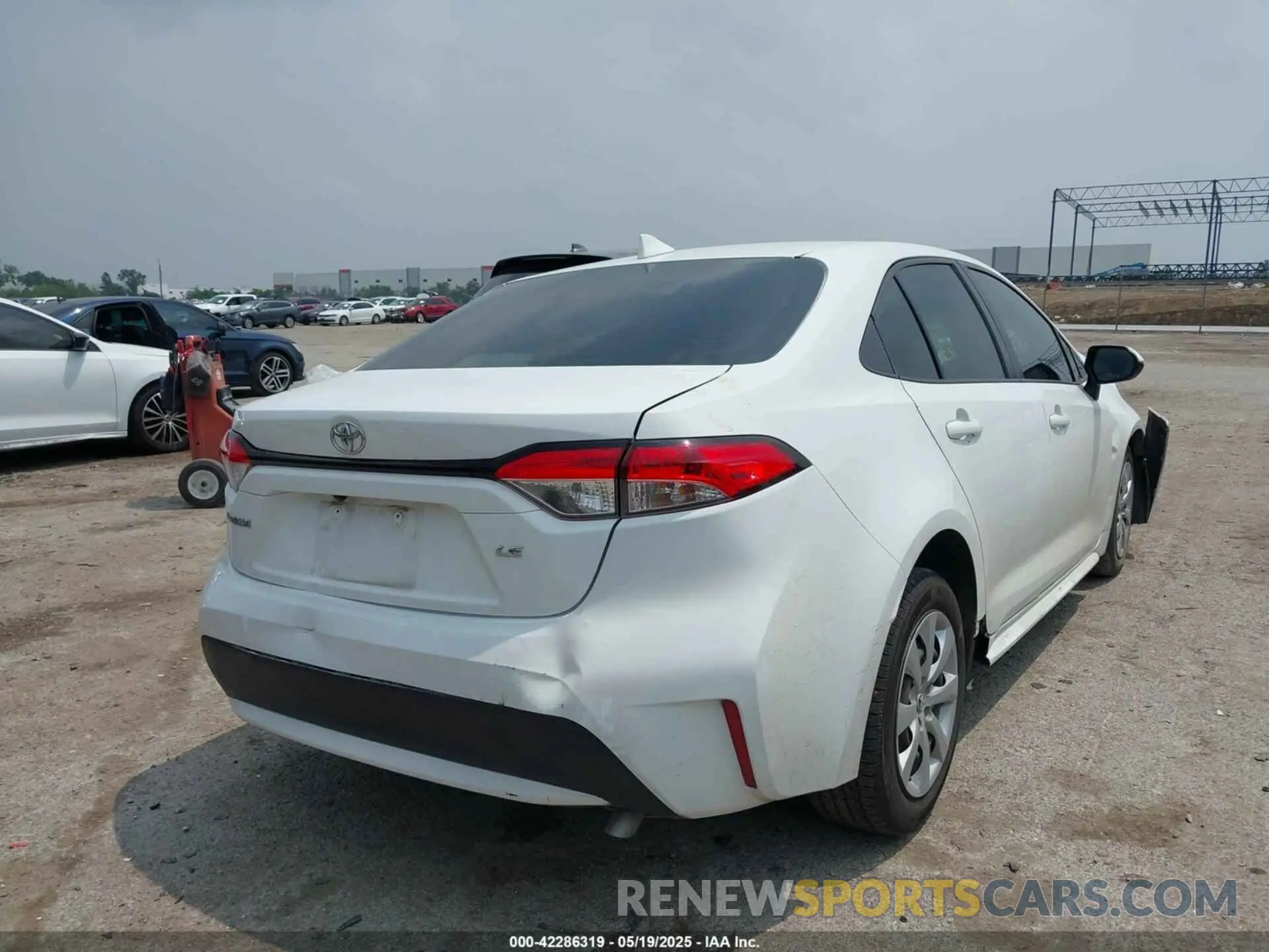 4 Photograph of a damaged car JTDEPMAE5MJ159891 TOYOTA COROLLA 2021