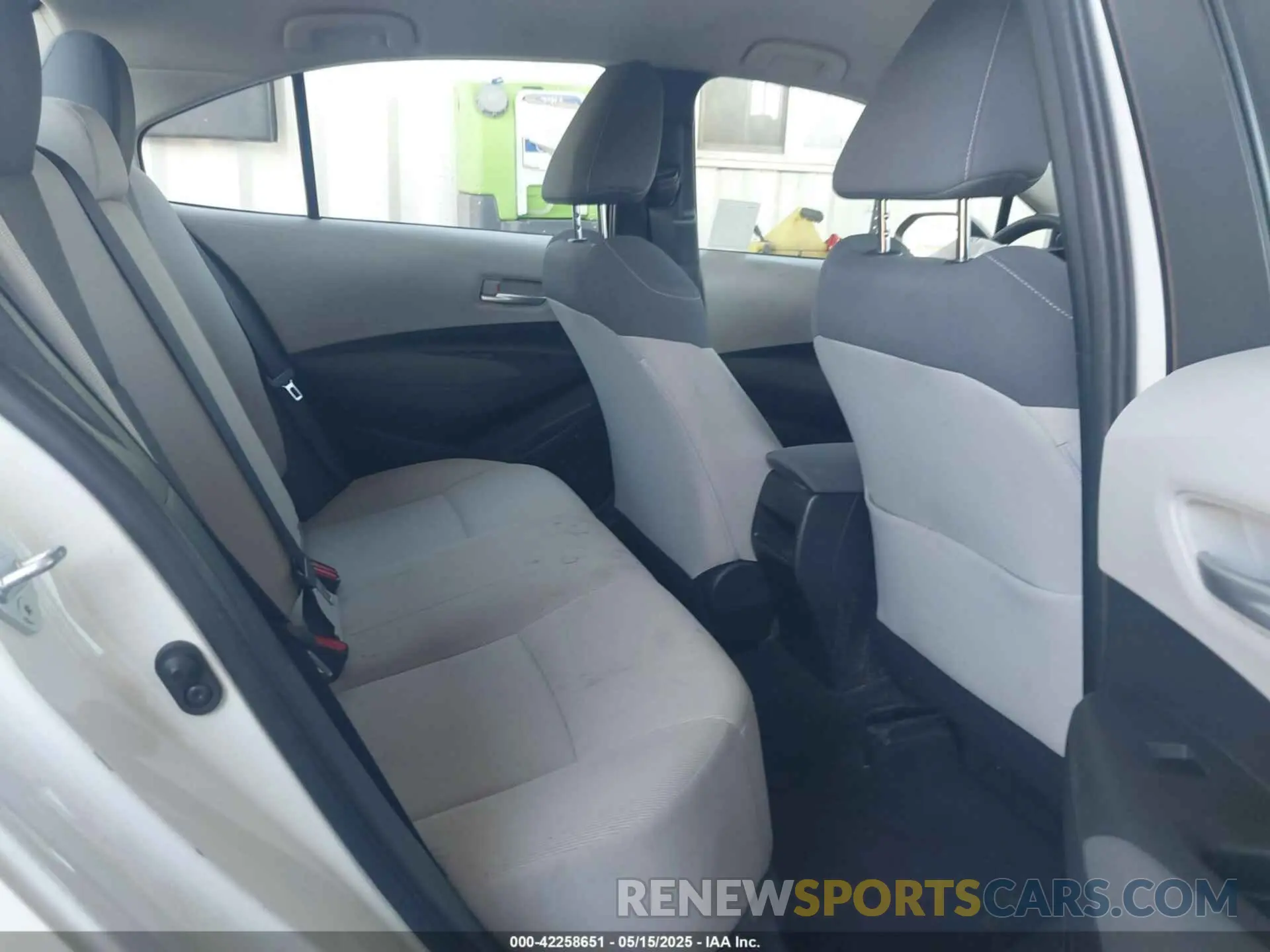 8 Photograph of a damaged car JTDEPMAE5MJ171863 TOYOTA COROLLA 2021