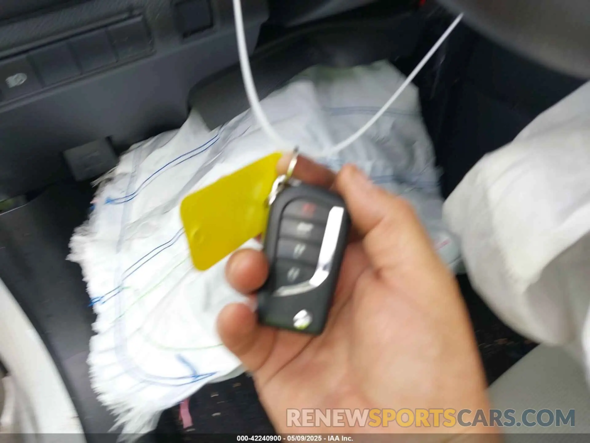 11 Photograph of a damaged car JTDEPMAE5MJ185326 TOYOTA COROLLA 2021