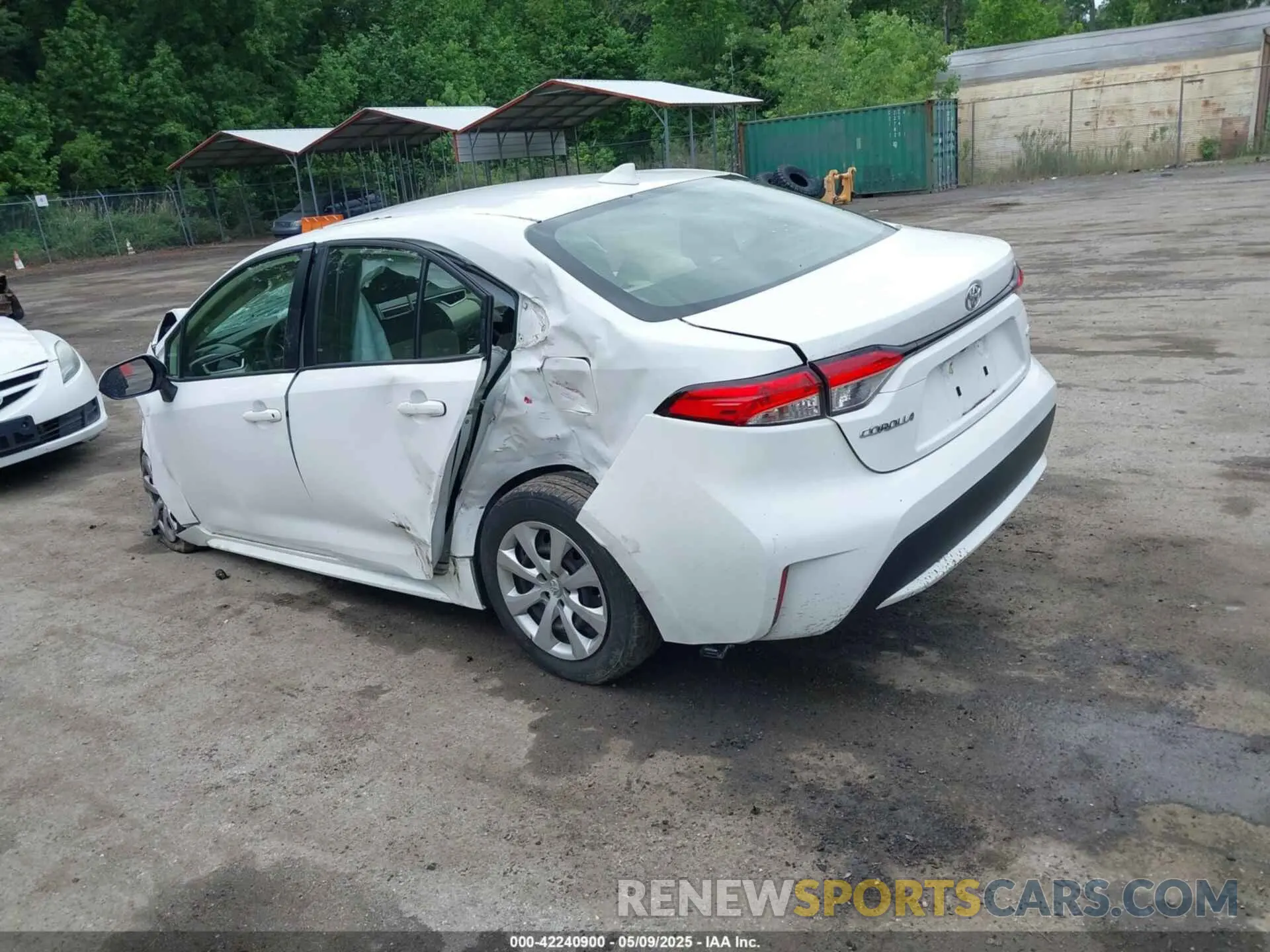 3 Photograph of a damaged car JTDEPMAE5MJ185326 TOYOTA COROLLA 2021