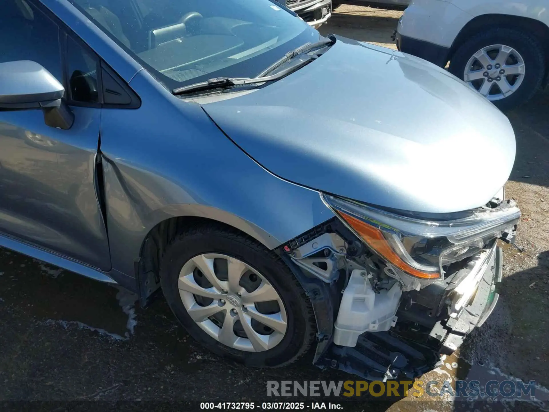 17 Photograph of a damaged car JTDEPMAE6MJ117973 TOYOTA COROLLA 2021