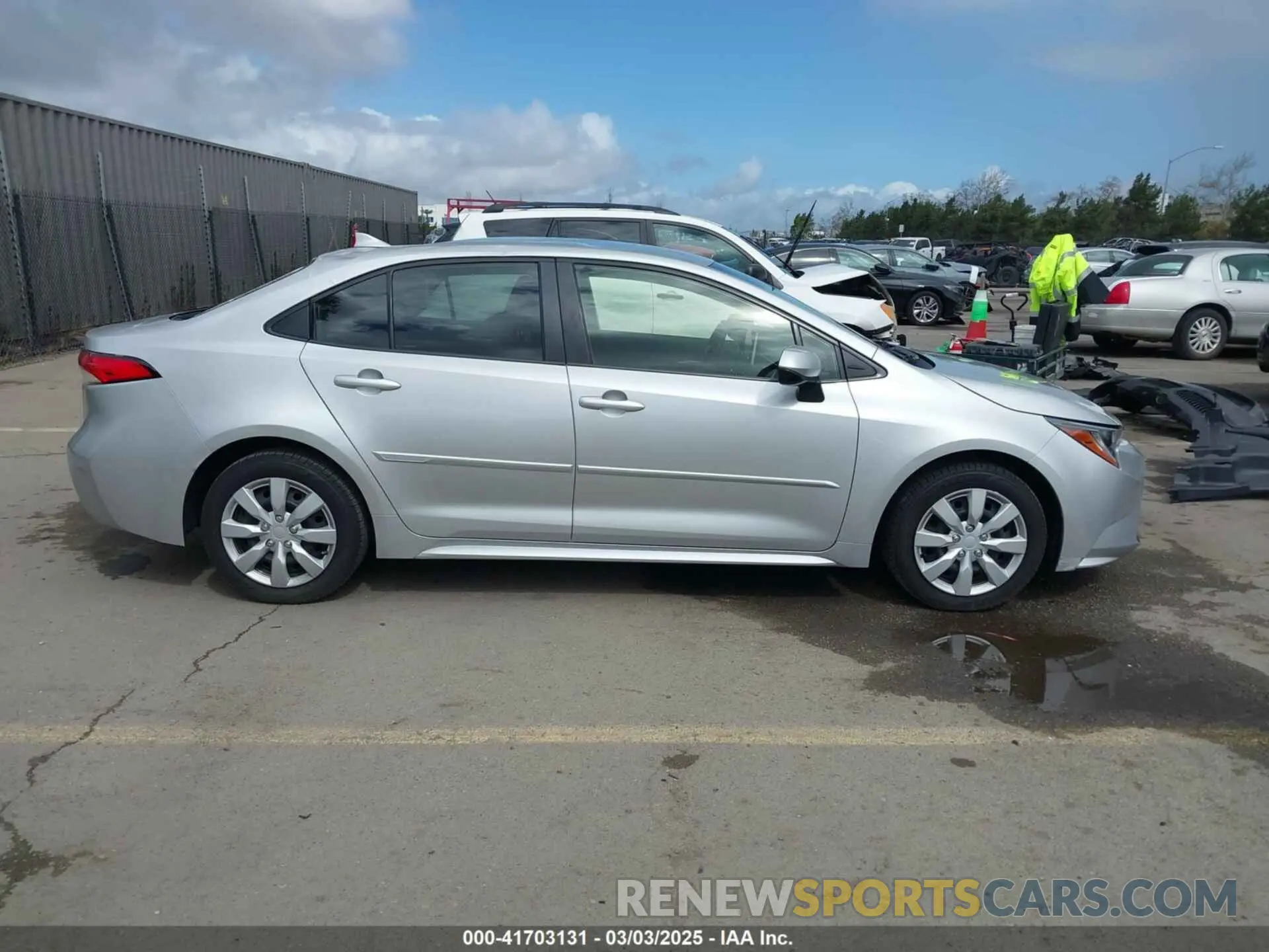 13 Photograph of a damaged car JTDEPMAE6MJ133073 TOYOTA COROLLA 2021