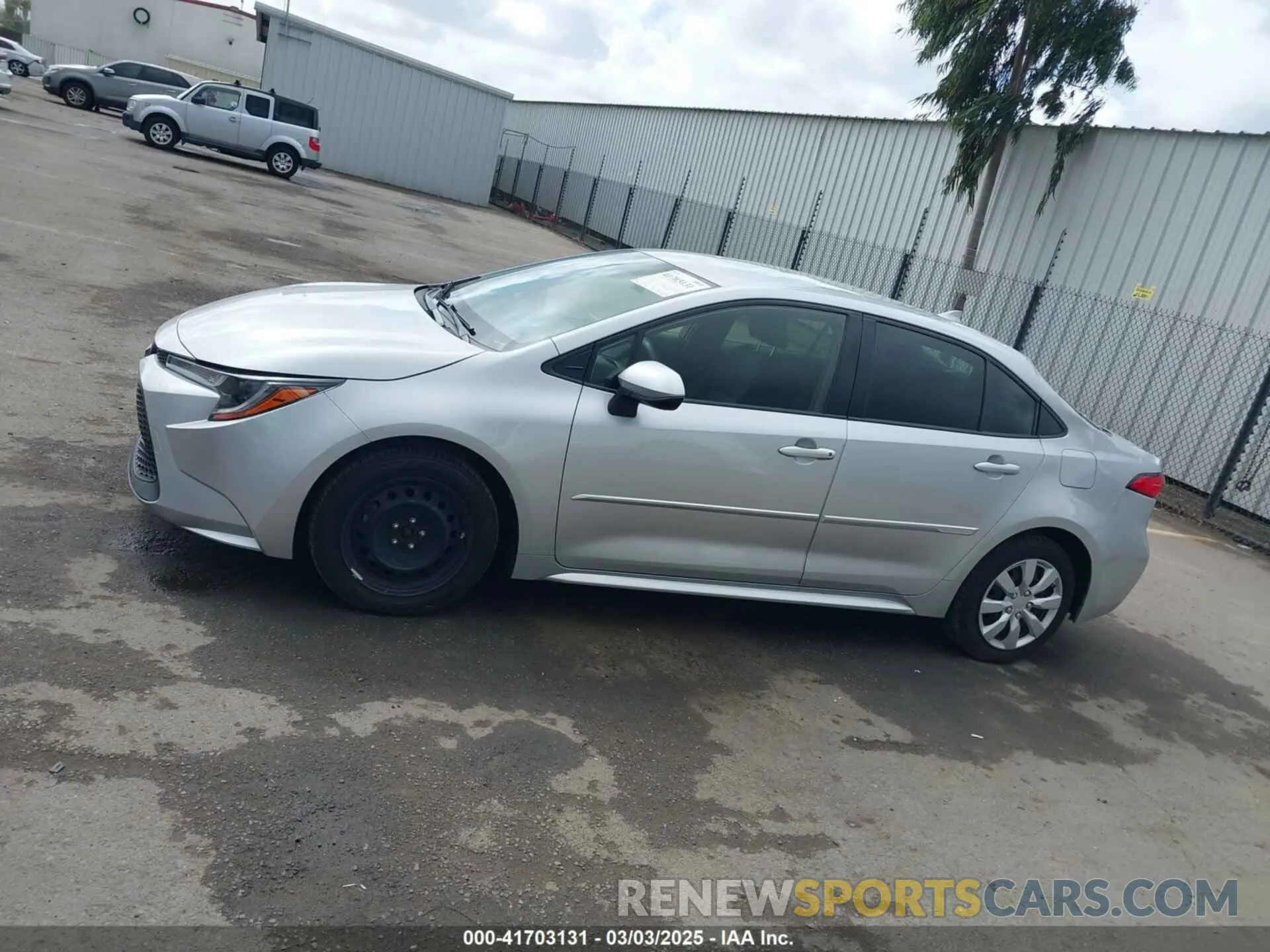 14 Photograph of a damaged car JTDEPMAE6MJ133073 TOYOTA COROLLA 2021