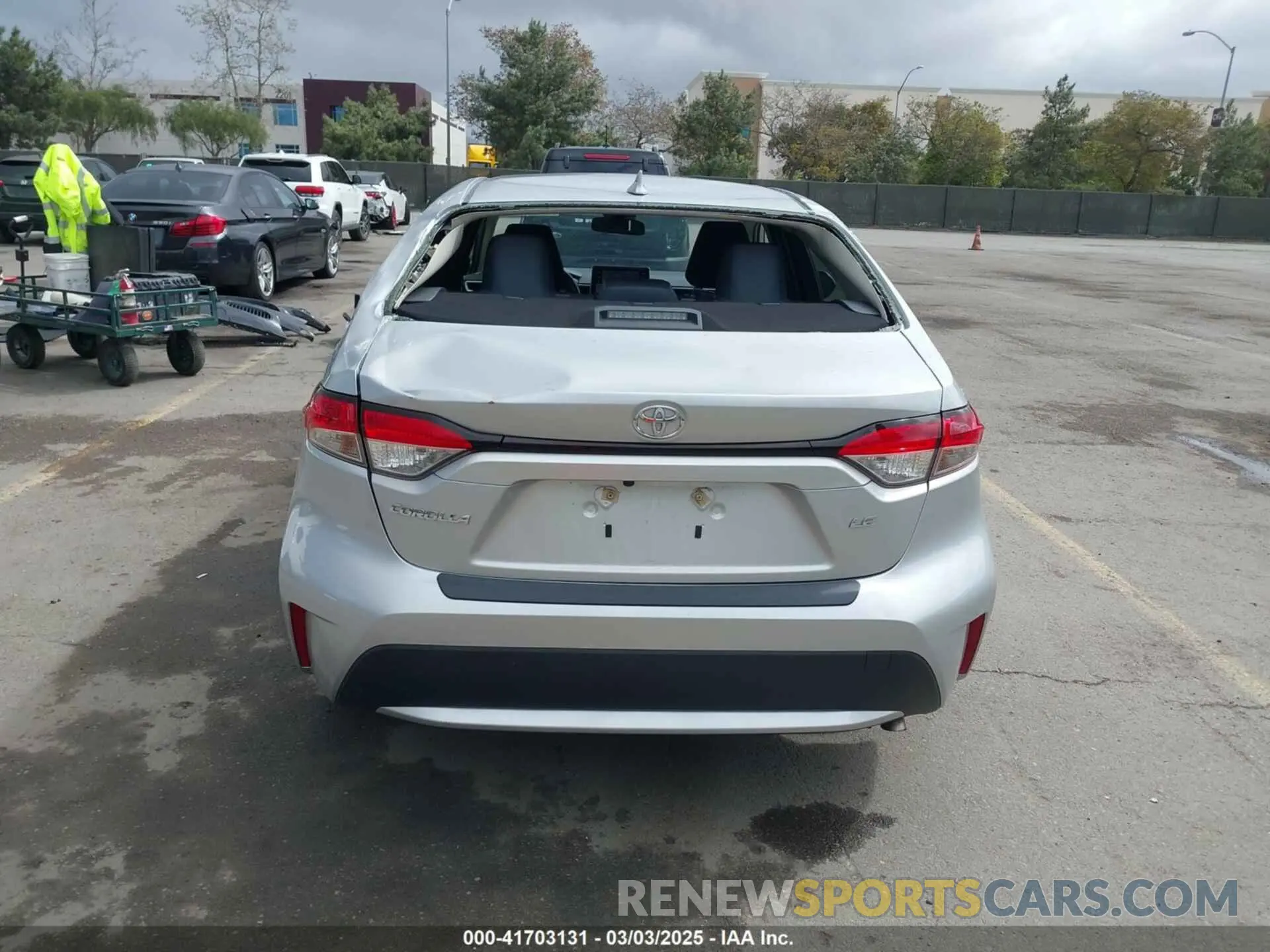 16 Photograph of a damaged car JTDEPMAE6MJ133073 TOYOTA COROLLA 2021