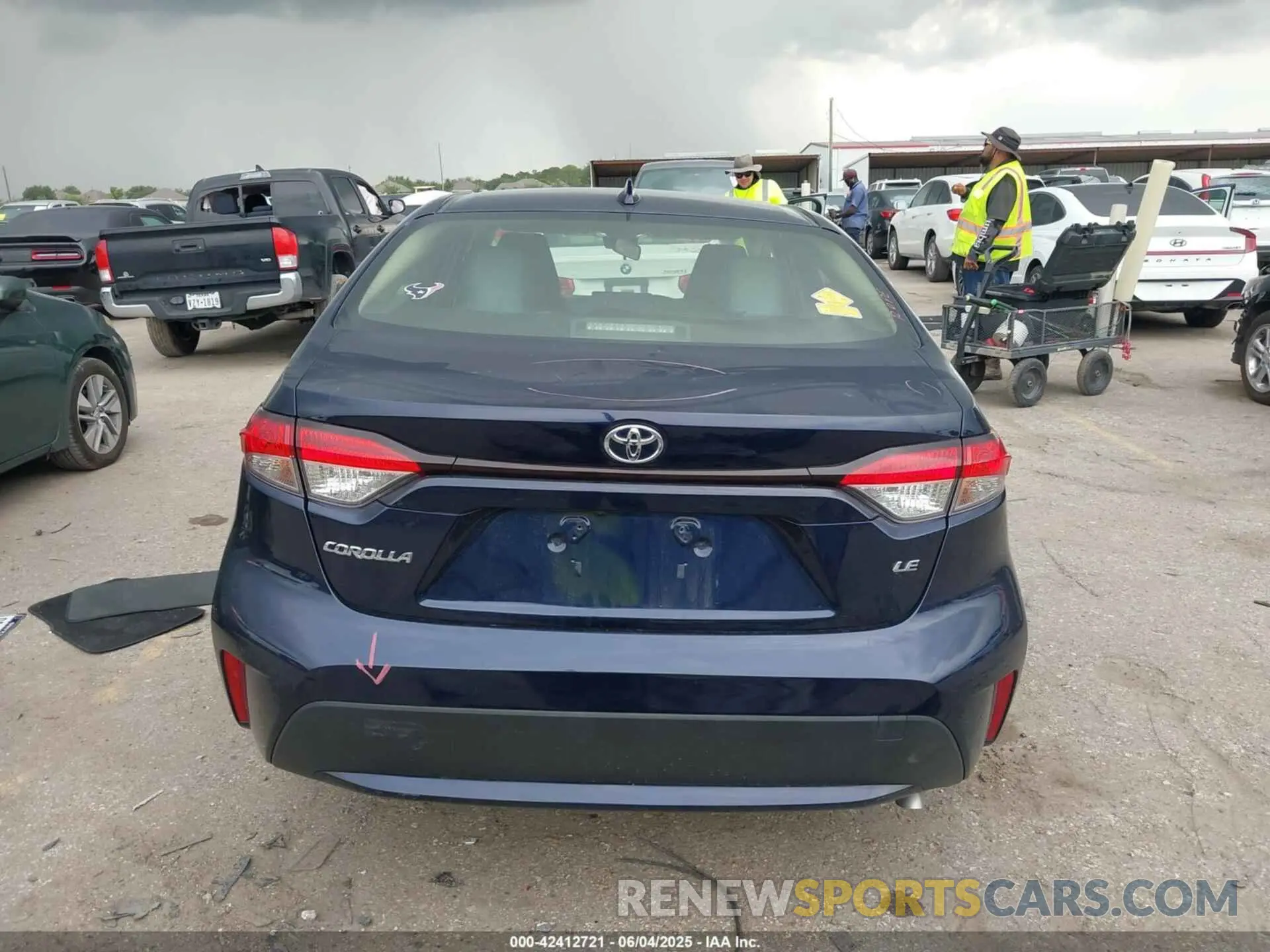 16 Photograph of a damaged car JTDEPMAE6MJ157230 TOYOTA COROLLA 2021