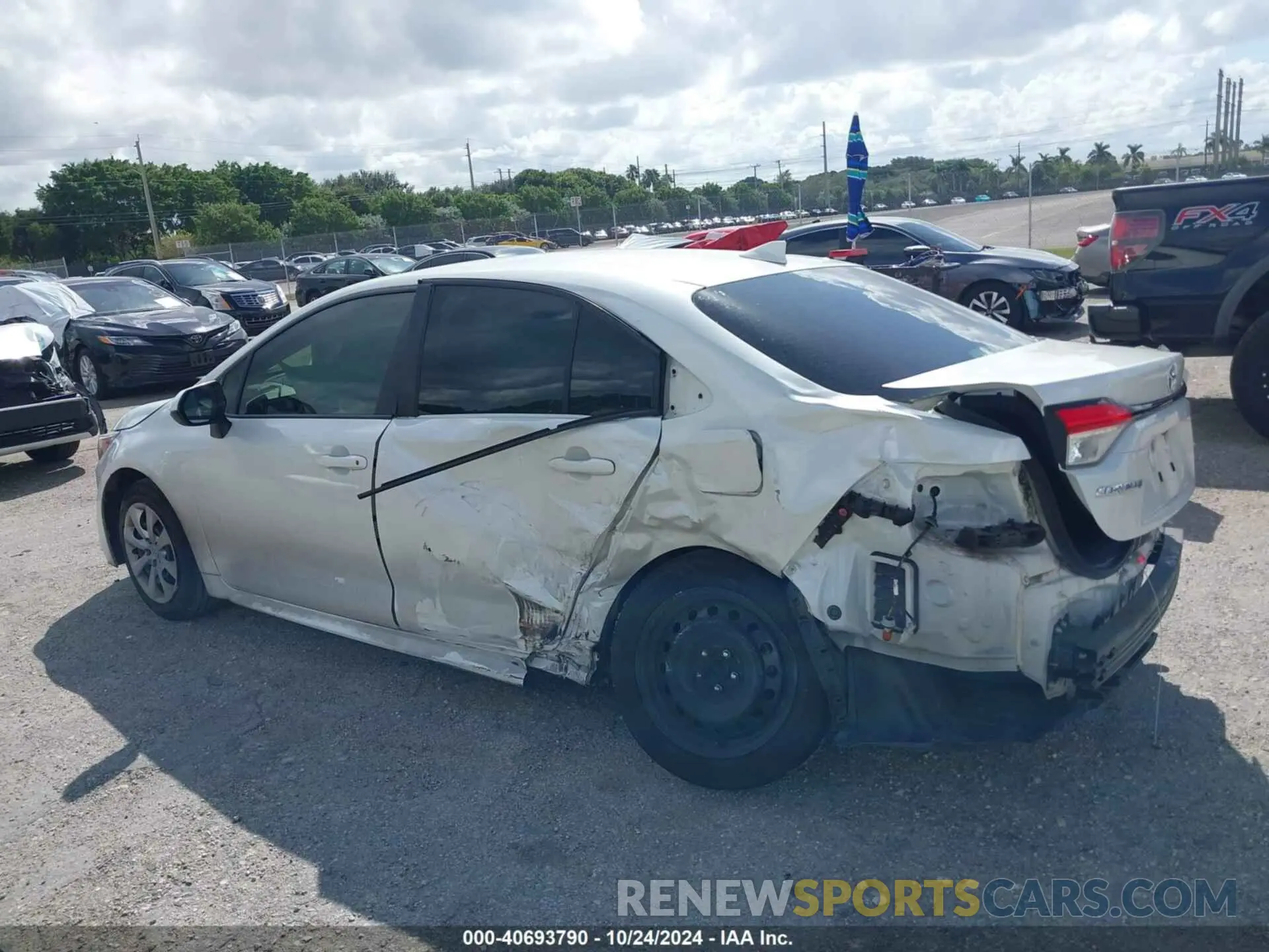15 Photograph of a damaged car JTDEPMAE6MJ174559 TOYOTA COROLLA 2021