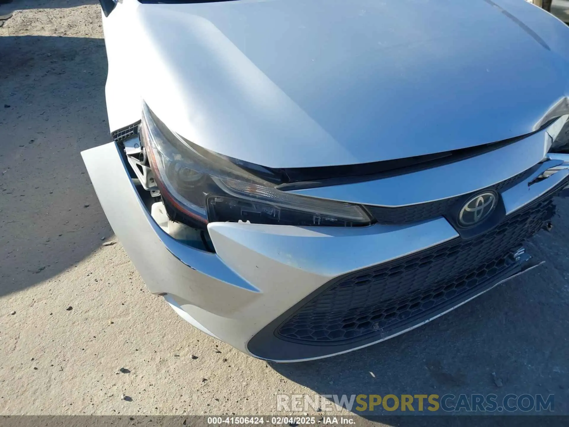17 Photograph of a damaged car JTDEPMAE7MJ121269 TOYOTA COROLLA 2021