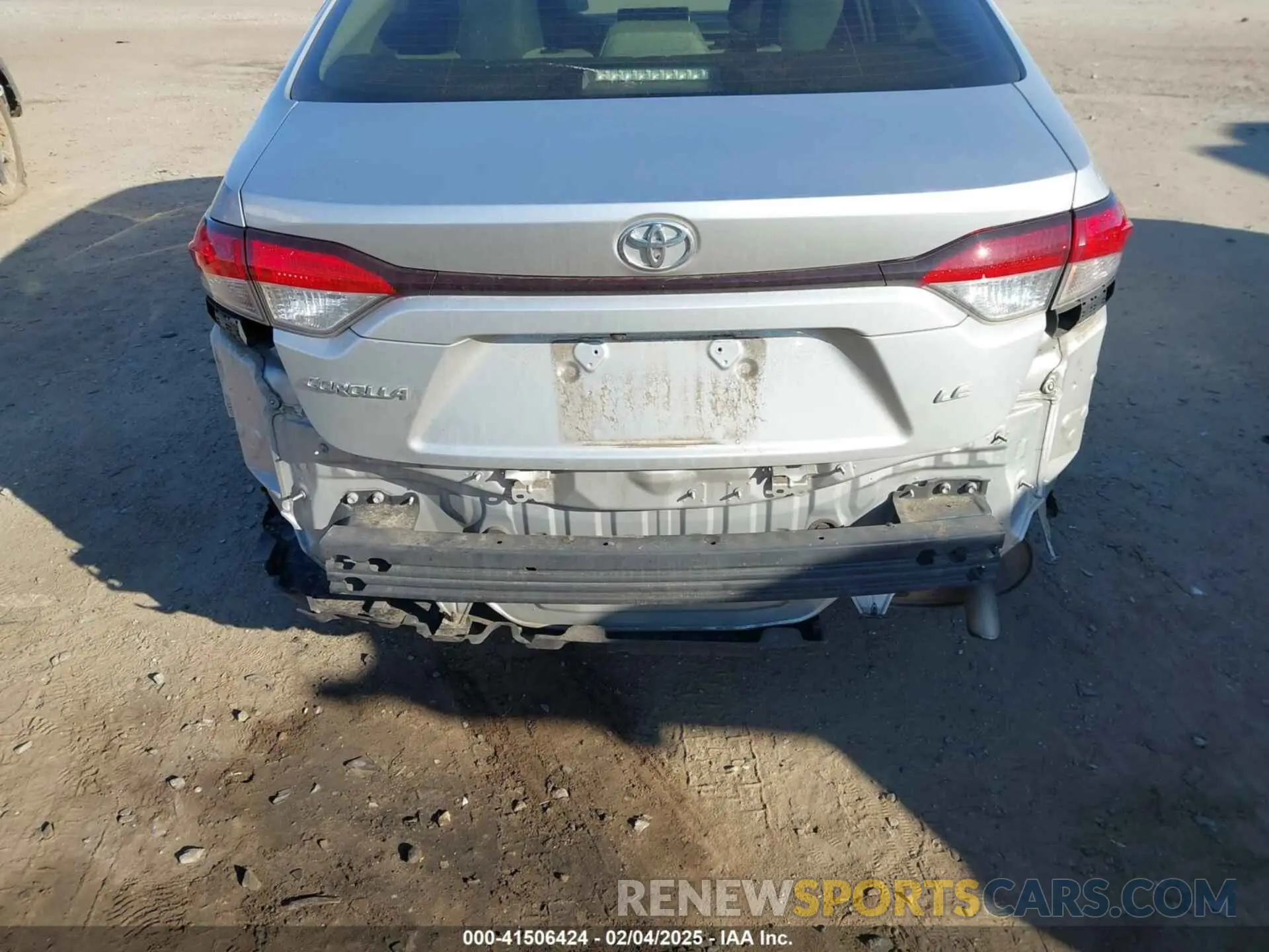 19 Photograph of a damaged car JTDEPMAE7MJ121269 TOYOTA COROLLA 2021