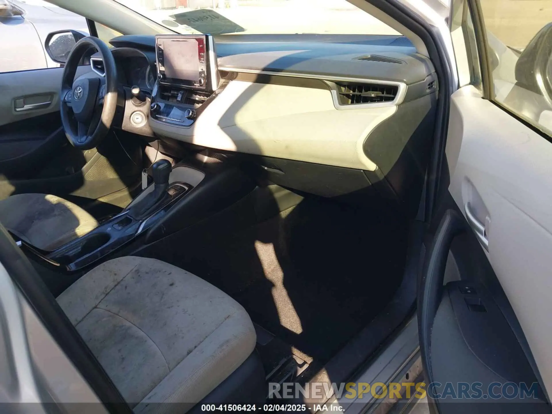 5 Photograph of a damaged car JTDEPMAE7MJ121269 TOYOTA COROLLA 2021