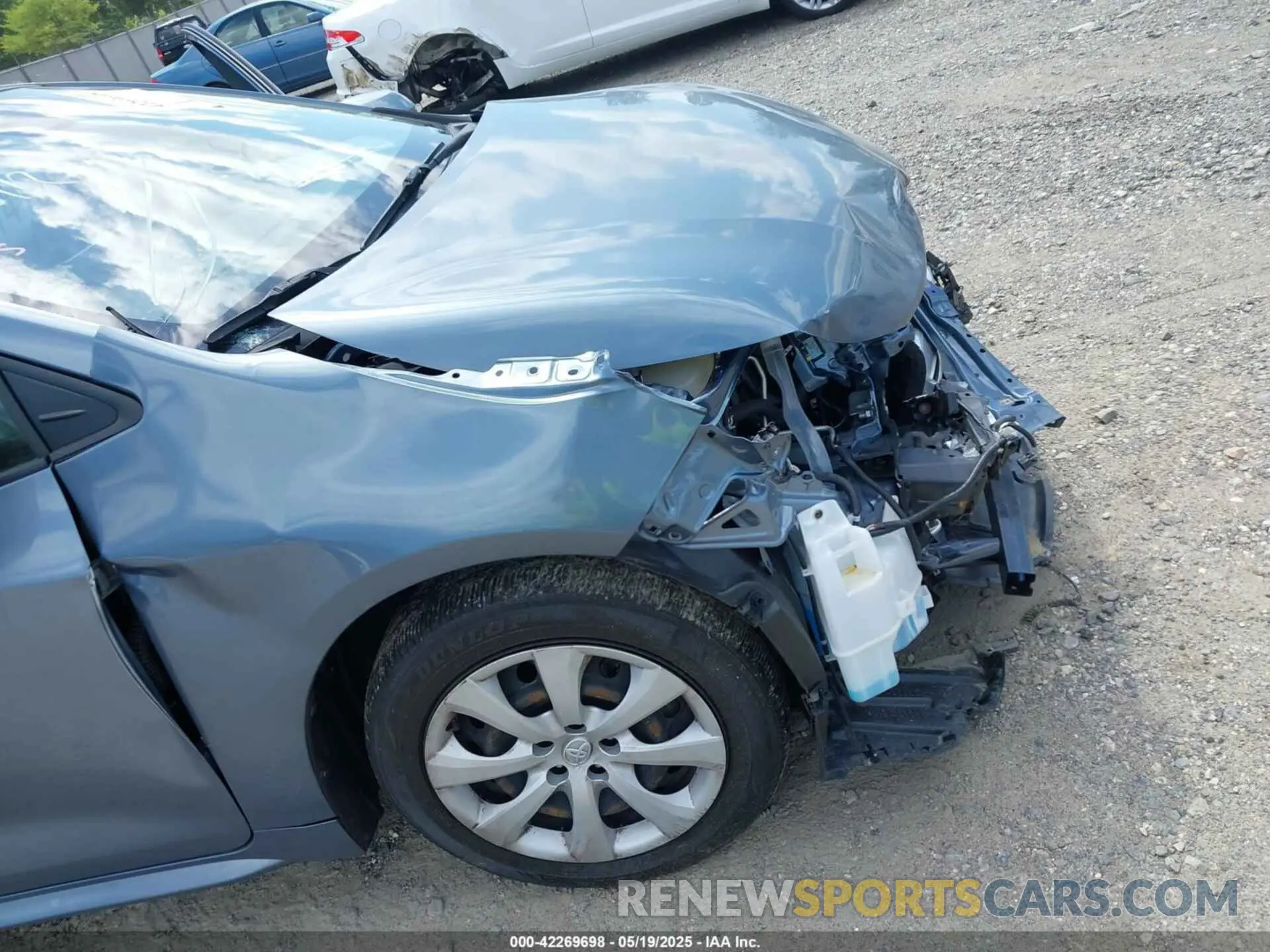 18 Photograph of a damaged car JTDEPMAE7MJ144664 TOYOTA COROLLA 2021
