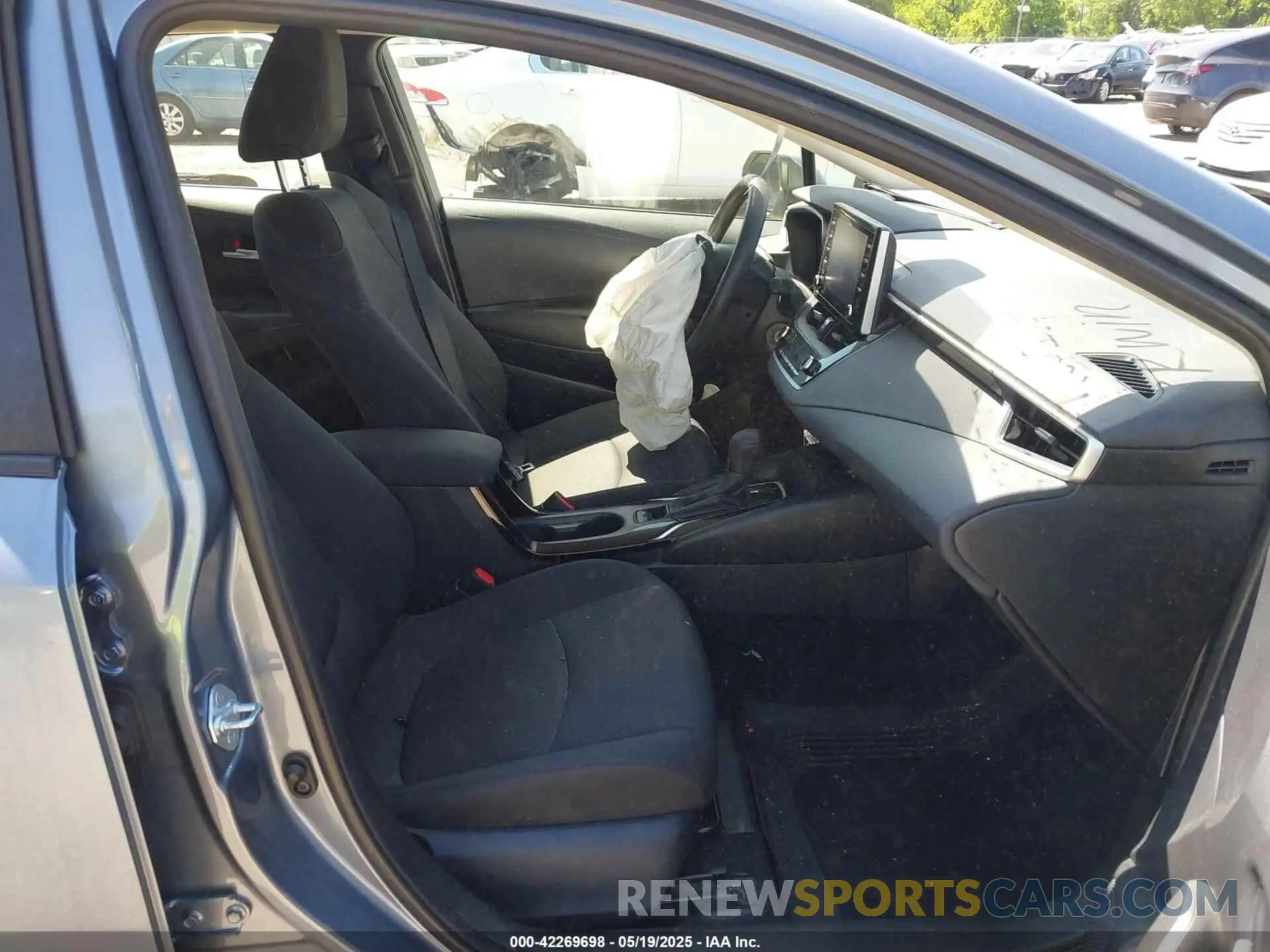 5 Photograph of a damaged car JTDEPMAE7MJ144664 TOYOTA COROLLA 2021