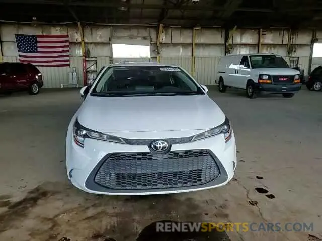 13 Photograph of a damaged car JTDEPMAE7MJ173369 TOYOTA COROLLA 2021
