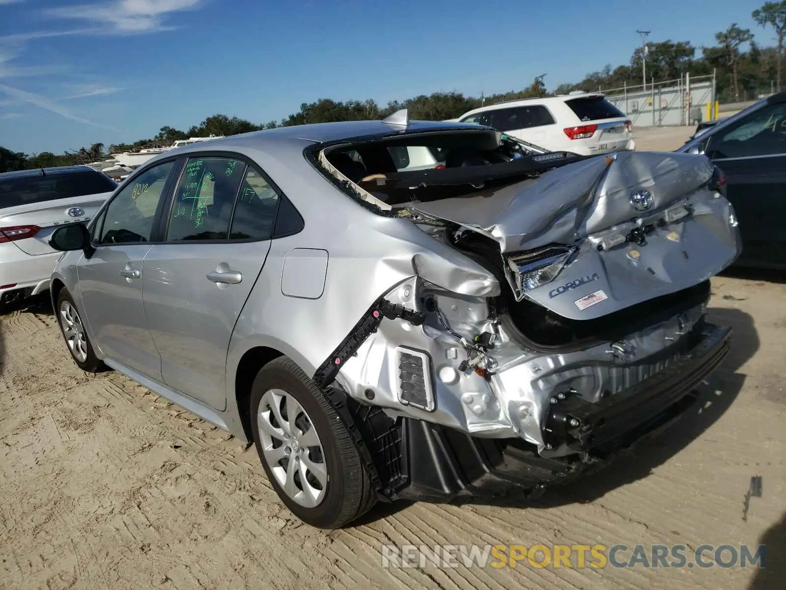 3 Photograph of a damaged car JTDEPMAE8MJ118770 TOYOTA COROLLA 2021