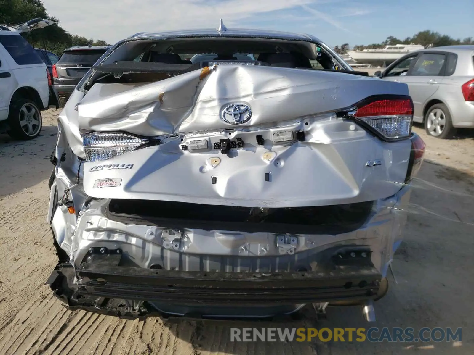 9 Photograph of a damaged car JTDEPMAE8MJ118770 TOYOTA COROLLA 2021