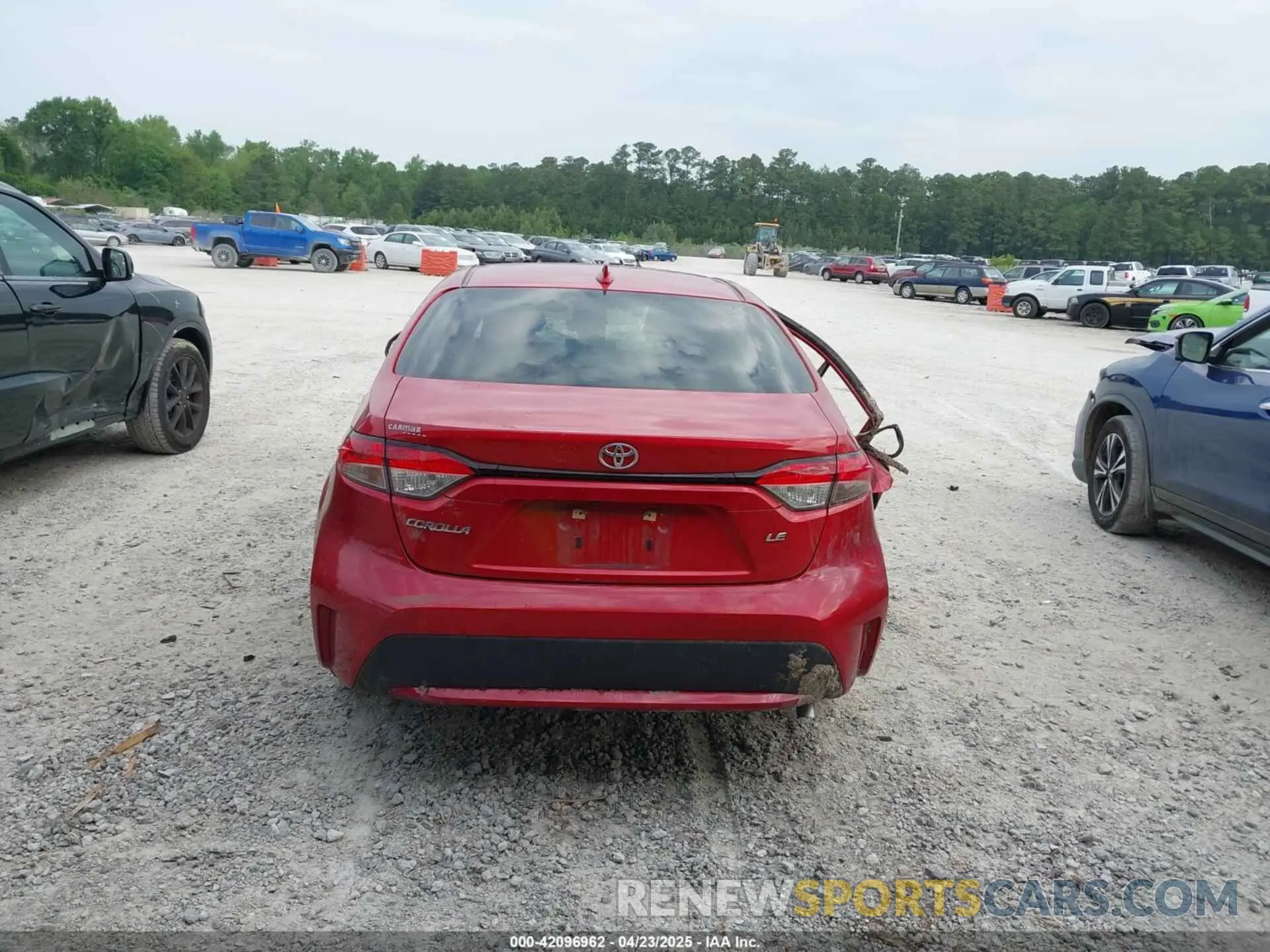 17 Photograph of a damaged car JTDEPMAE8MJ132880 TOYOTA COROLLA 2021