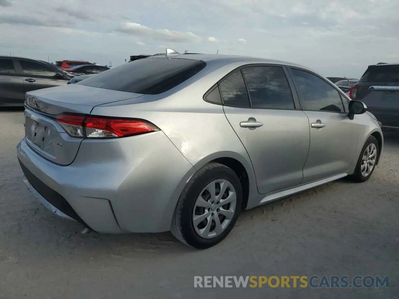 3 Photograph of a damaged car JTDEPMAE8MJ142387 TOYOTA COROLLA 2021