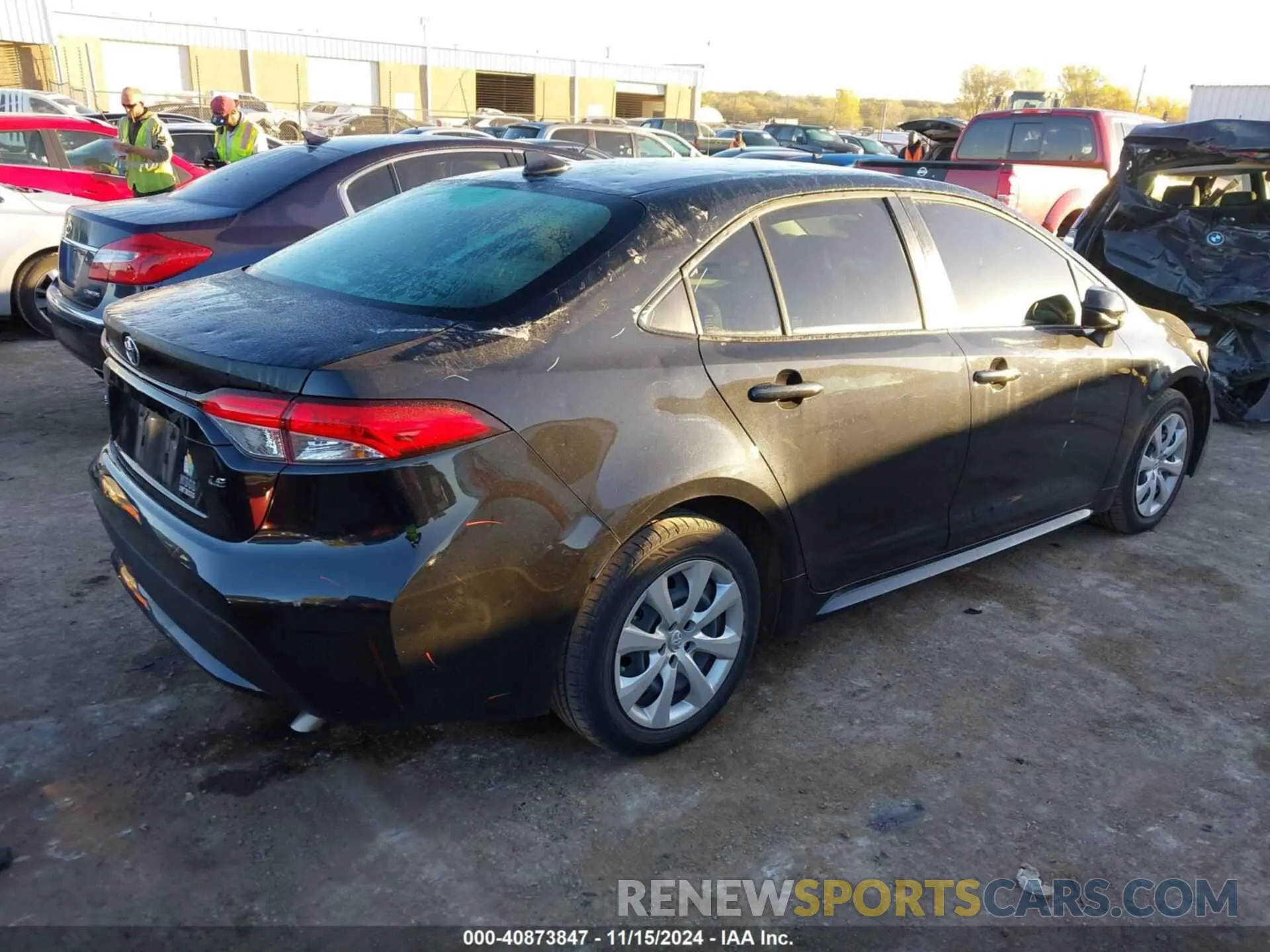 4 Photograph of a damaged car JTDEPMAE8MJ166009 TOYOTA COROLLA 2021