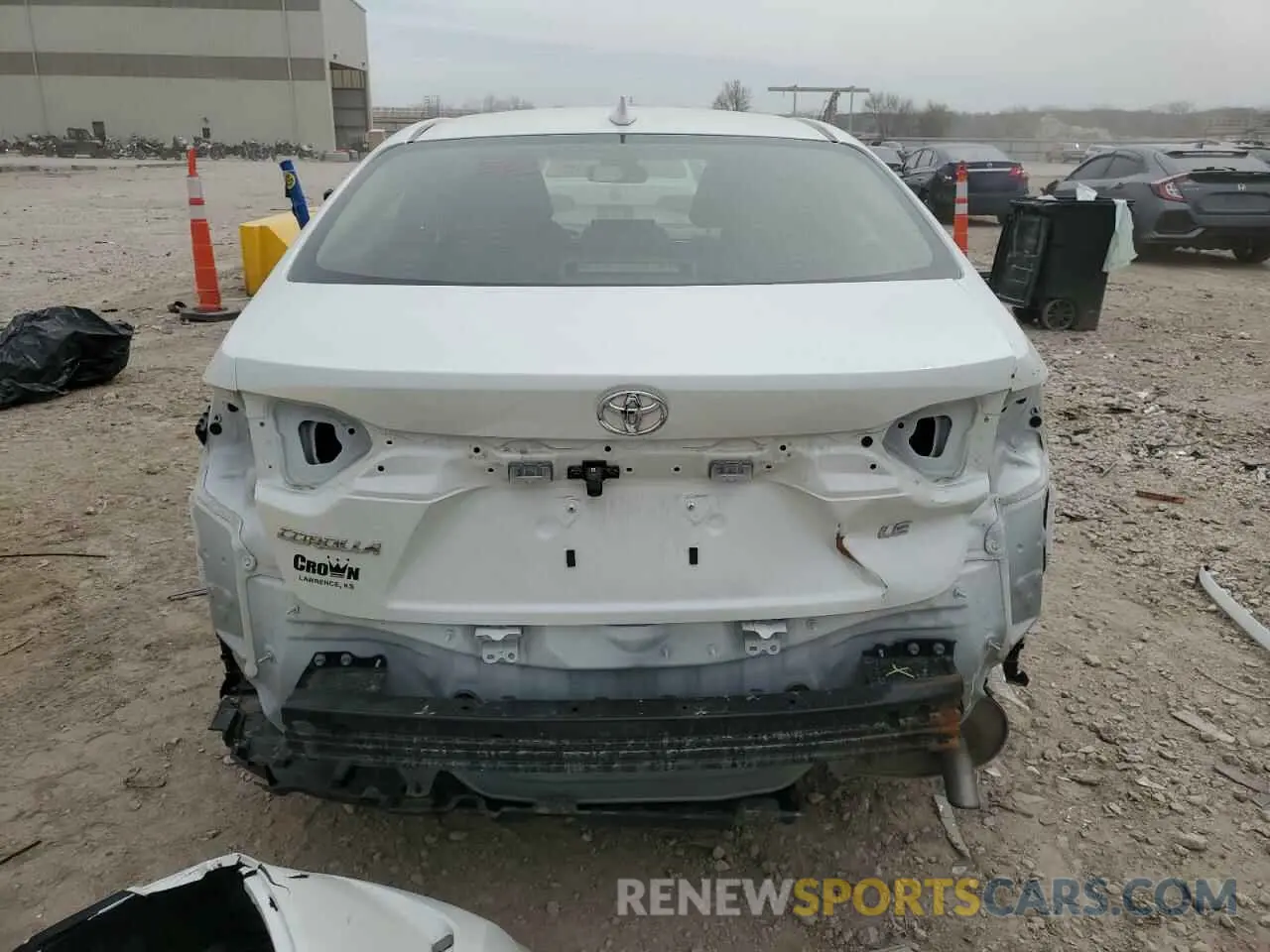 6 Photograph of a damaged car JTDEPMAE8MJ184963 TOYOTA COROLLA 2021