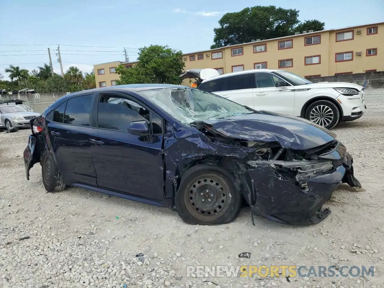 4 Photograph of a damaged car JTDEPMAE9MJ170876 TOYOTA COROLLA 2021