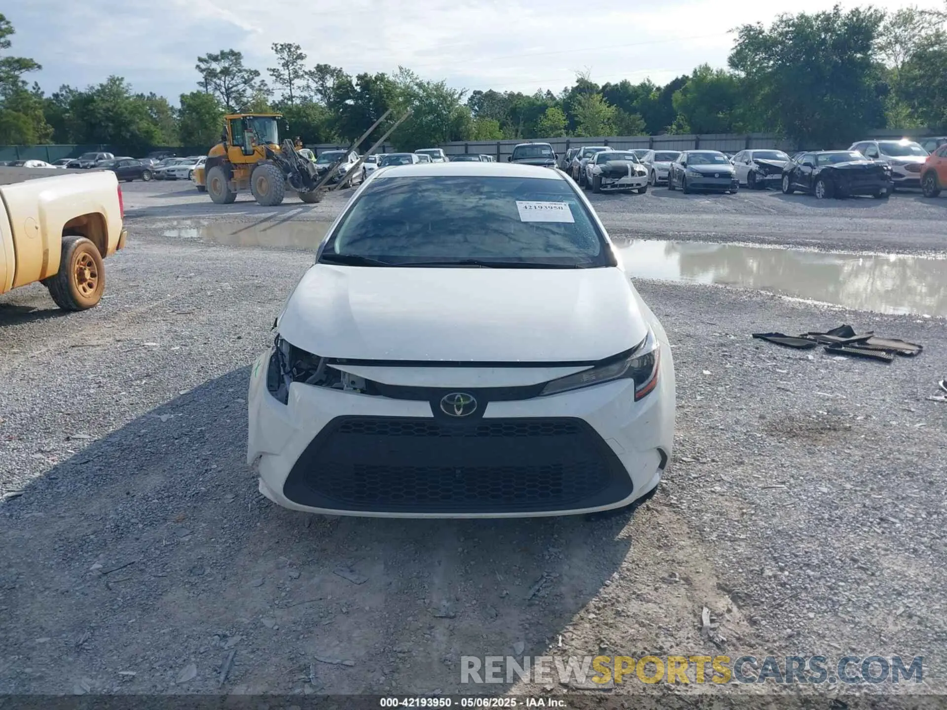 13 Photograph of a damaged car JTDEPMAE9MJ171204 TOYOTA COROLLA 2021