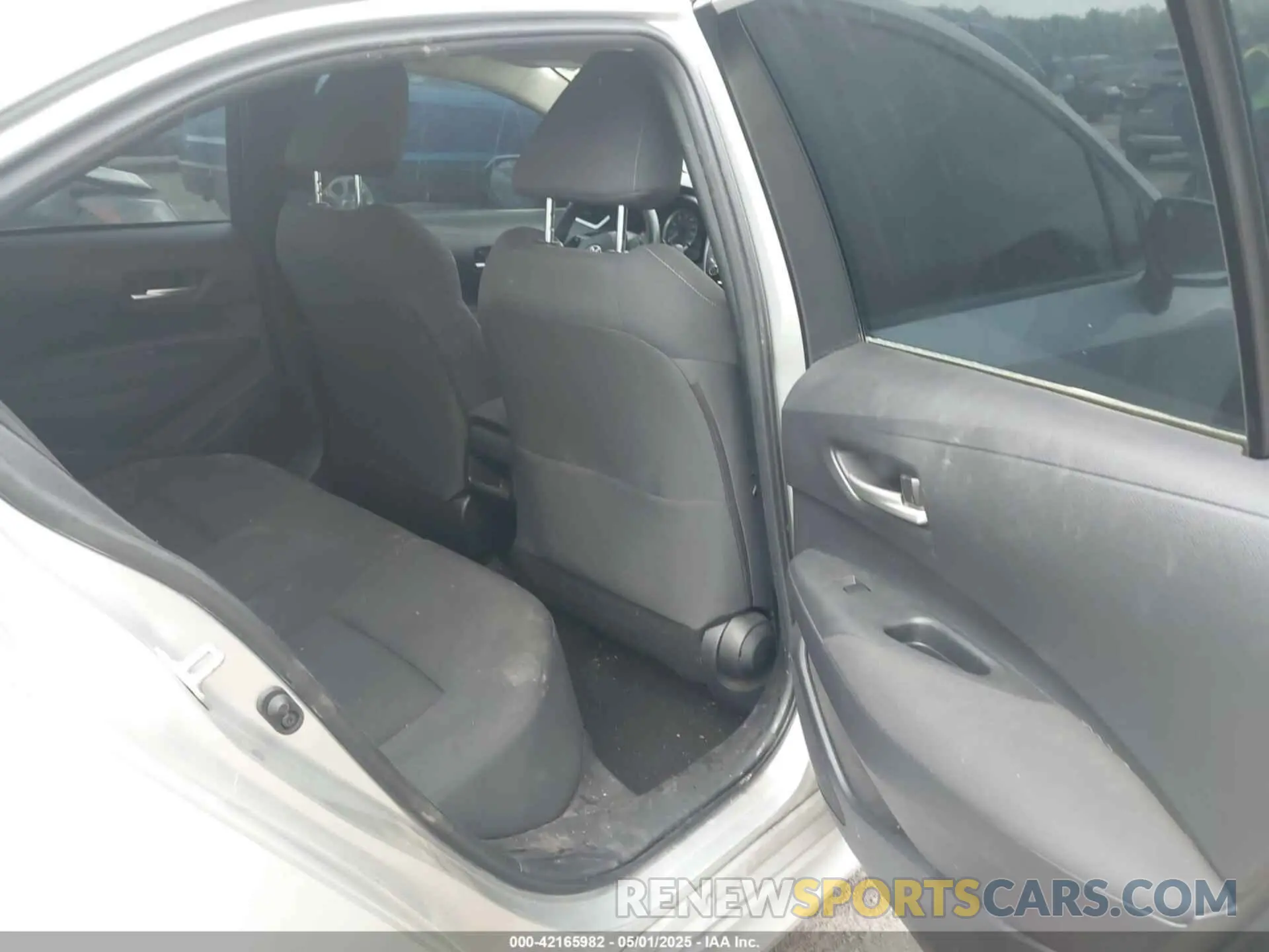 8 Фотография поврежденного автомобиля JTDEPMAEXMJ131584 TOYOTA COROLLA 2021