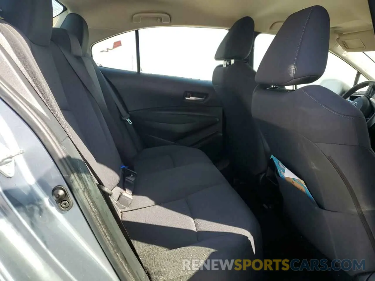 11 Photograph of a damaged car JTDEPMAEXMJ158848 TOYOTA COROLLA 2021