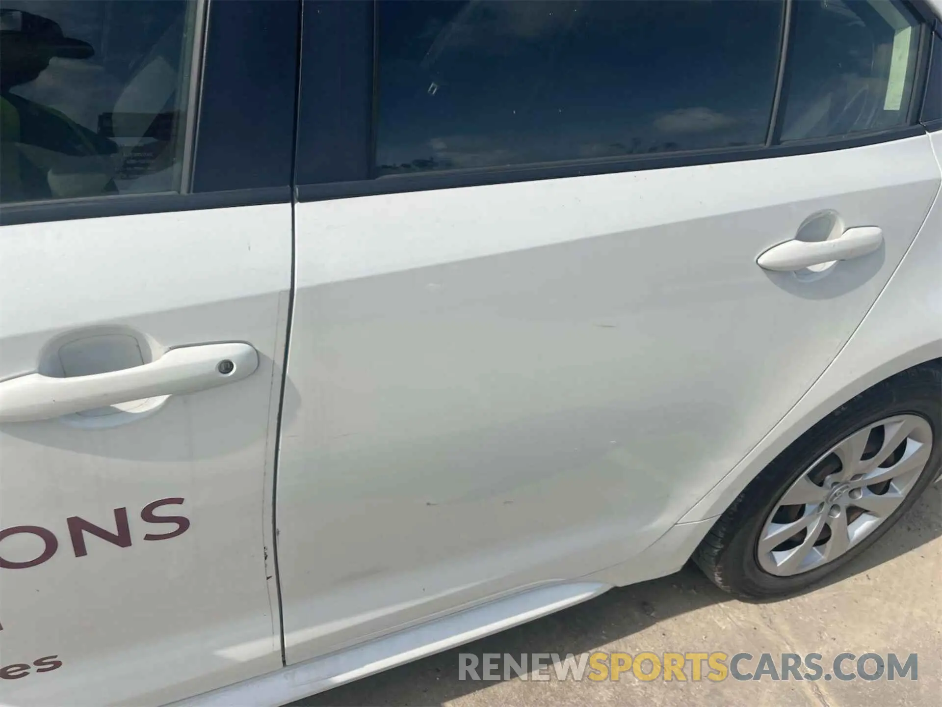 10 Photograph of a damaged car JTDEPMAEXMJ189047 TOYOTA COROLLA 2021