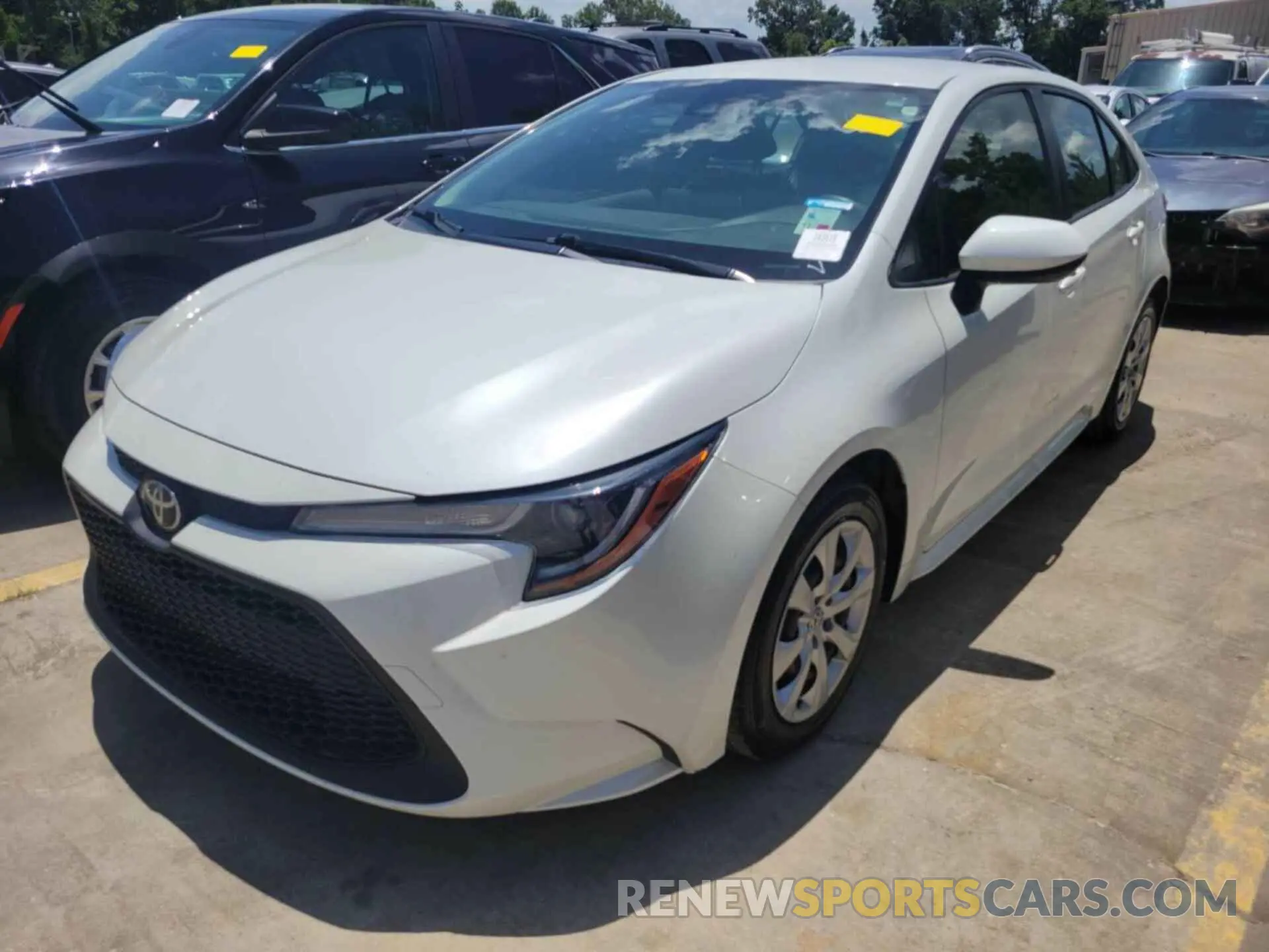 33 Photograph of a damaged car JTDEPMAEXMJ189047 TOYOTA COROLLA 2021