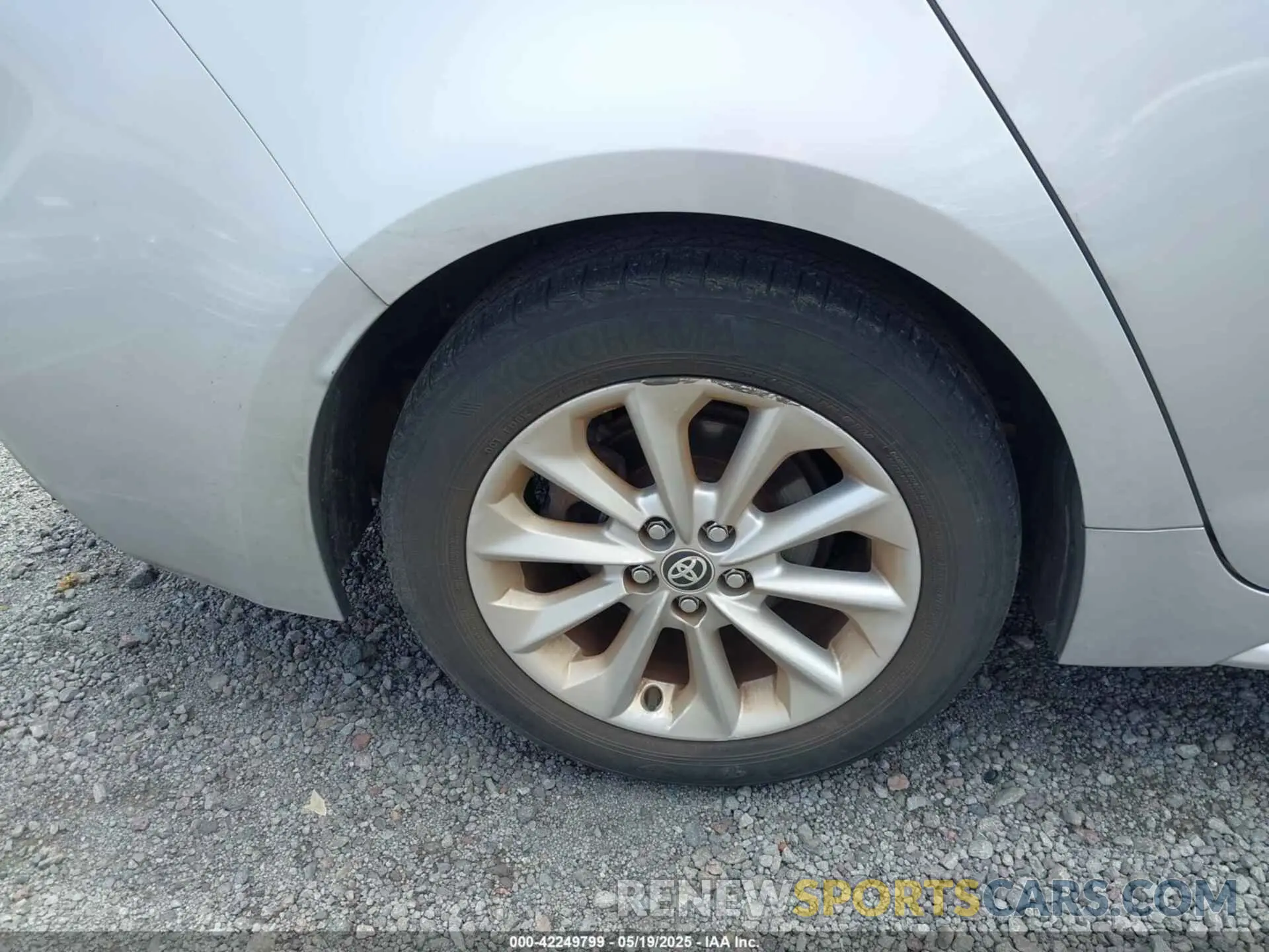 17 Photograph of a damaged car JTDFPMAE4MJ119628 TOYOTA COROLLA 2021