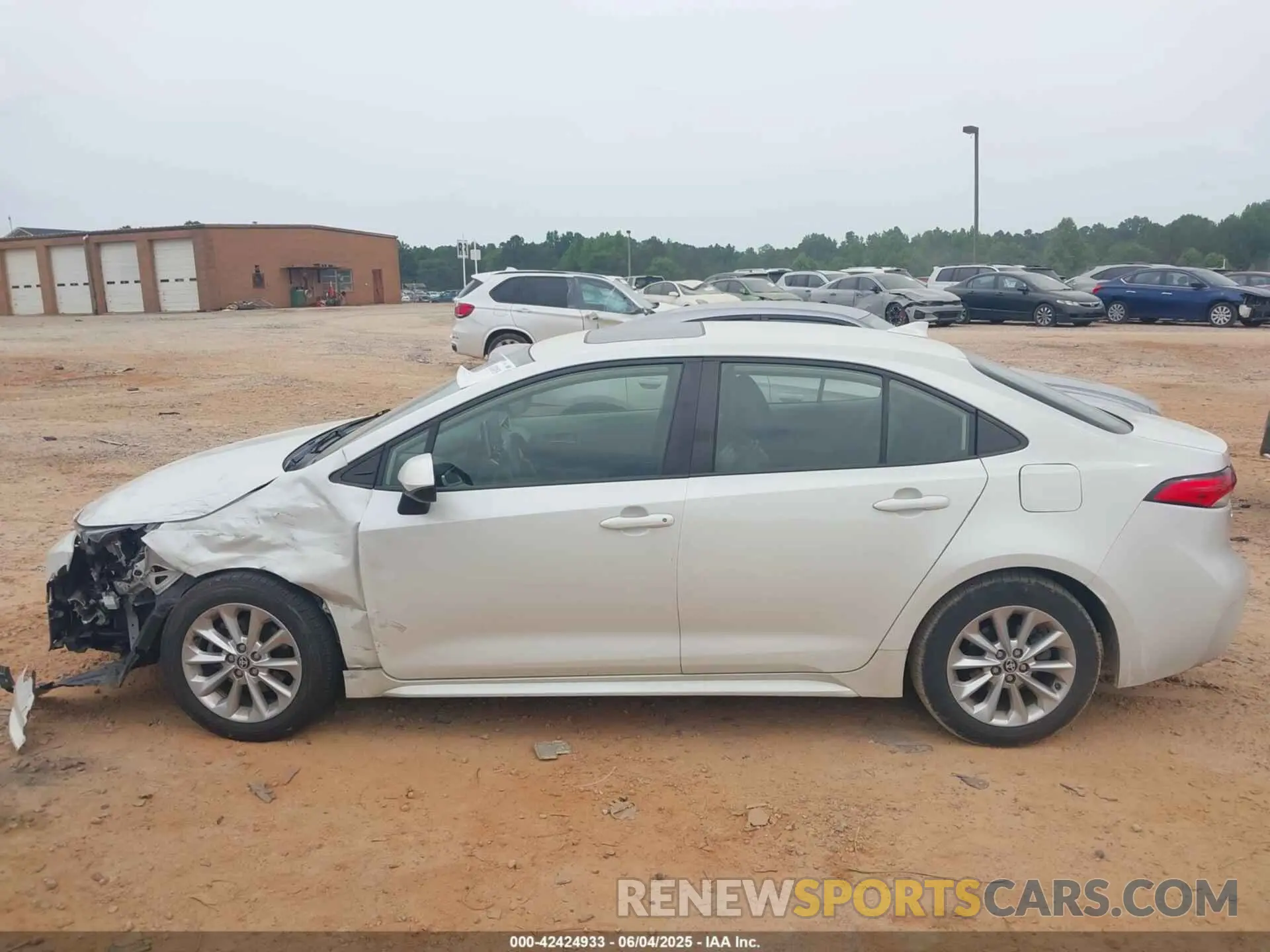 14 Photograph of a damaged car JTDHPMAE1MJ180914 TOYOTA COROLLA 2021