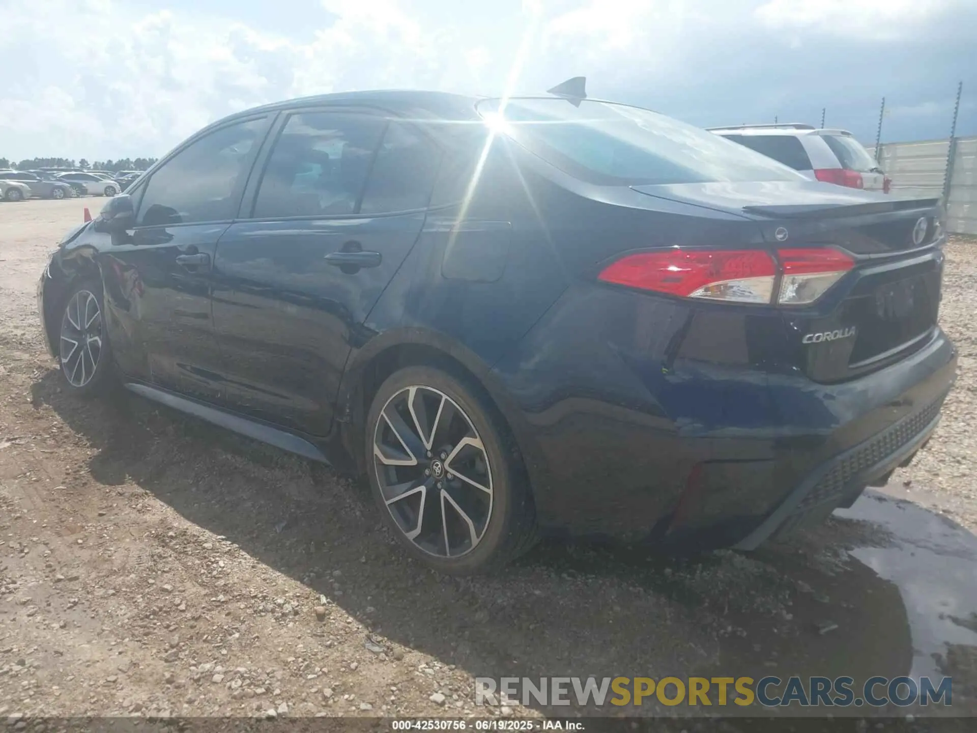 3 Фотография поврежденного автомобиля JTDS4MCE0MJ071324 TOYOTA COROLLA 2021