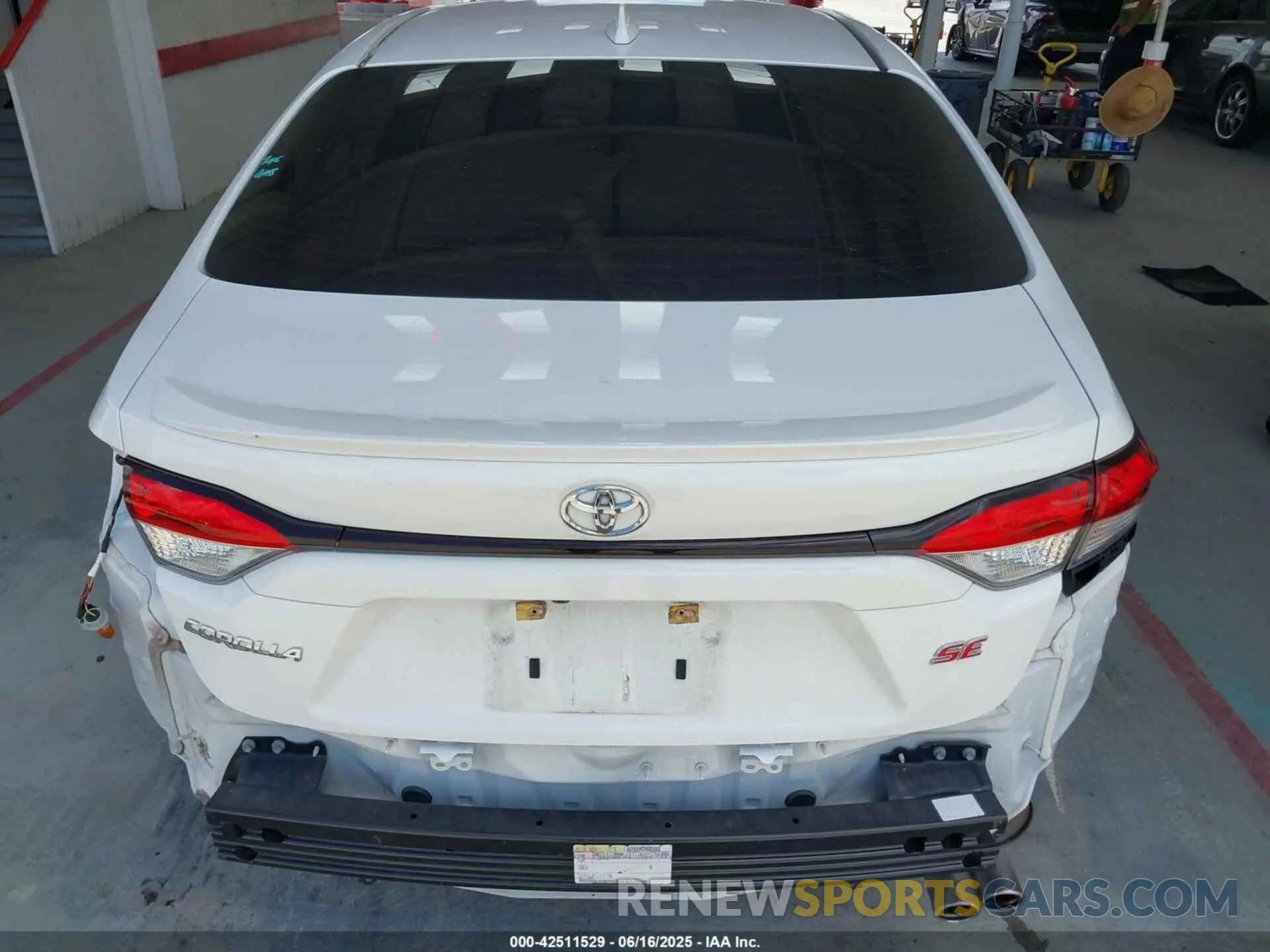 17 Photograph of a damaged car JTDS4MCE8MJ078070 TOYOTA COROLLA 2021