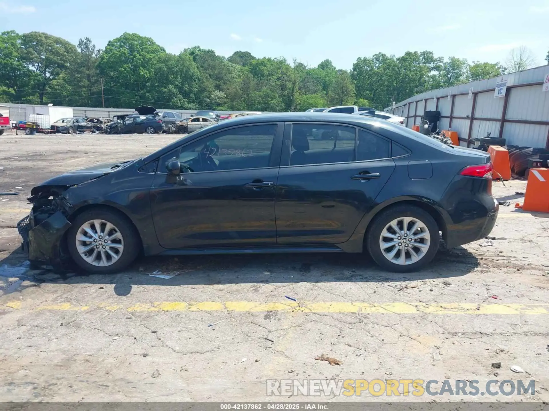 14 Photograph of a damaged car JTDVPMAE0MJ121646 TOYOTA COROLLA 2021