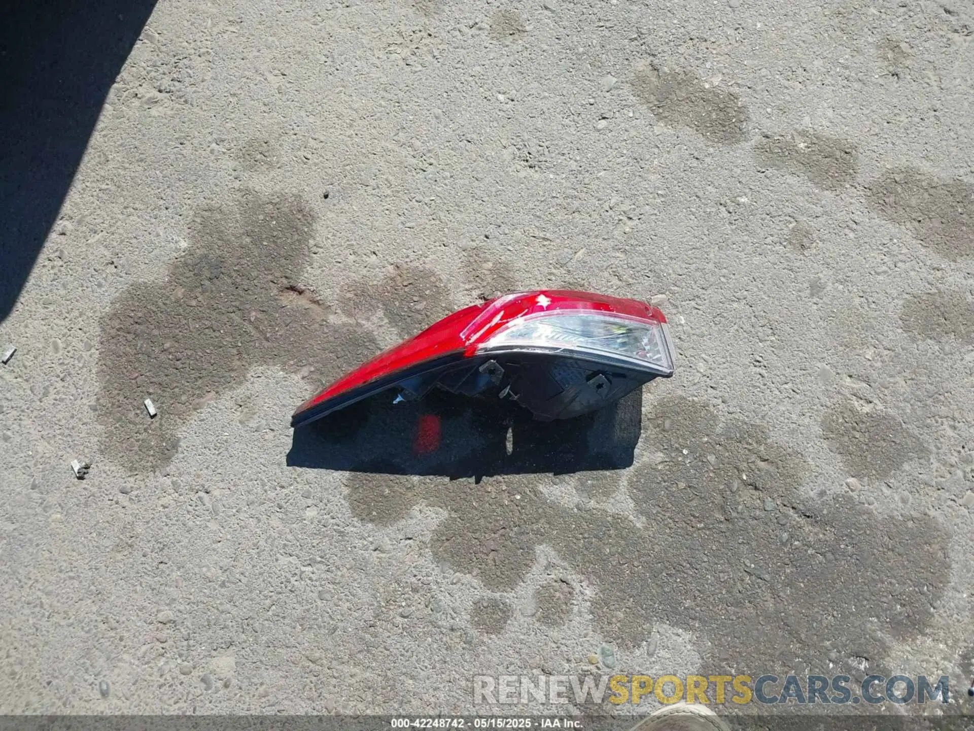 12 Photograph of a damaged car JTDVPMAE2MJ165339 TOYOTA COROLLA 2021