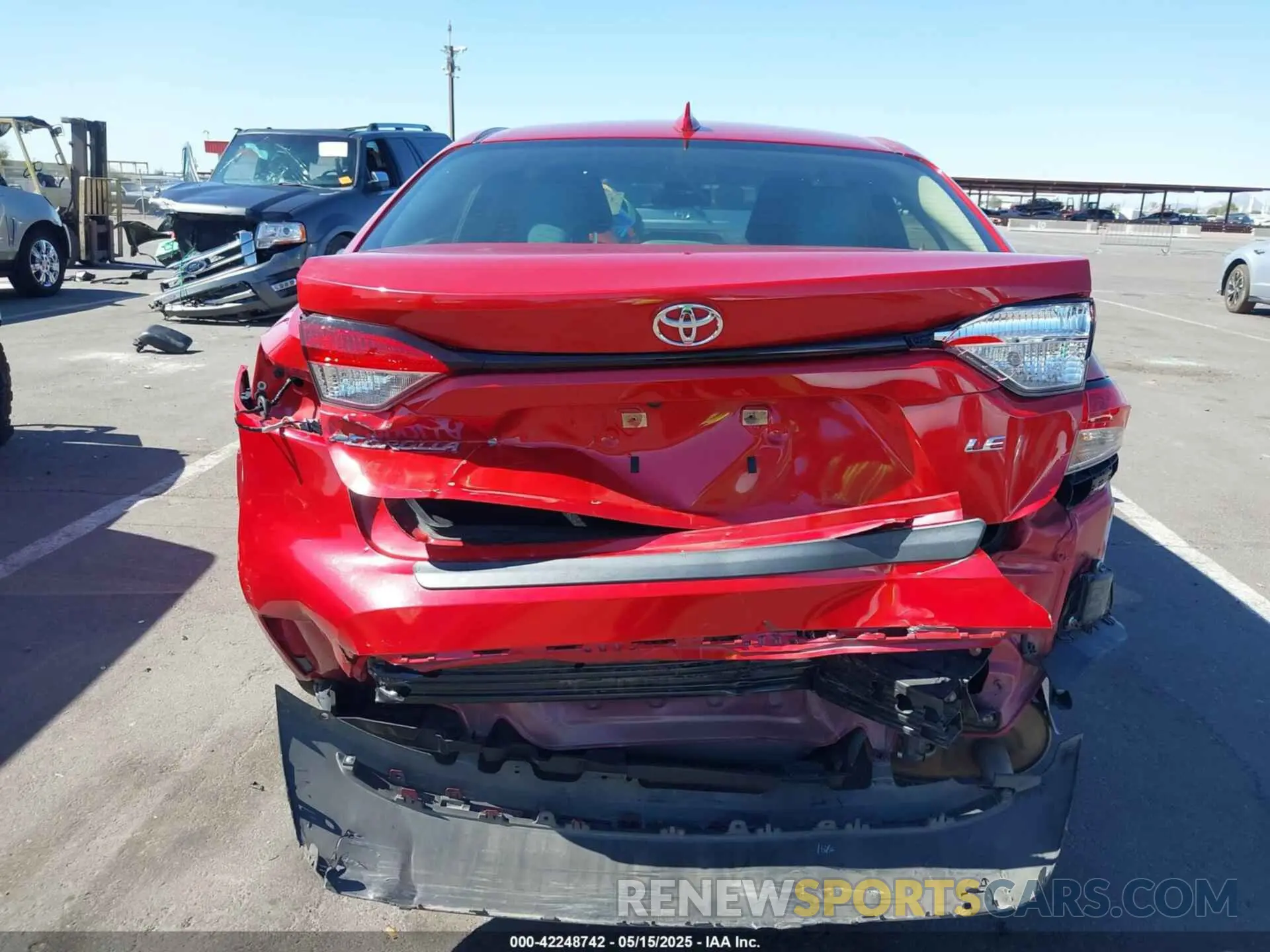 17 Photograph of a damaged car JTDVPMAE2MJ165339 TOYOTA COROLLA 2021