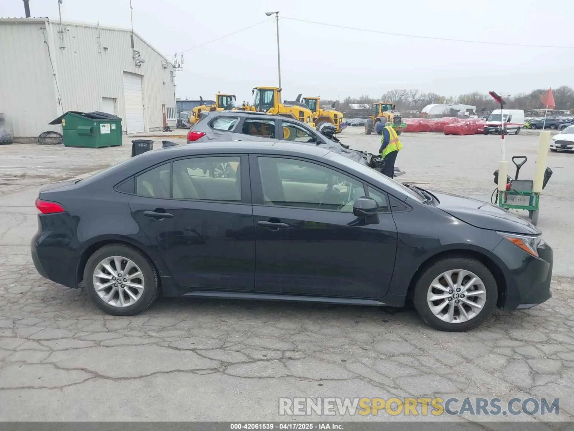 13 Фотография поврежденного автомобиля JTDVPMAE3MJ128297 TOYOTA COROLLA 2021
