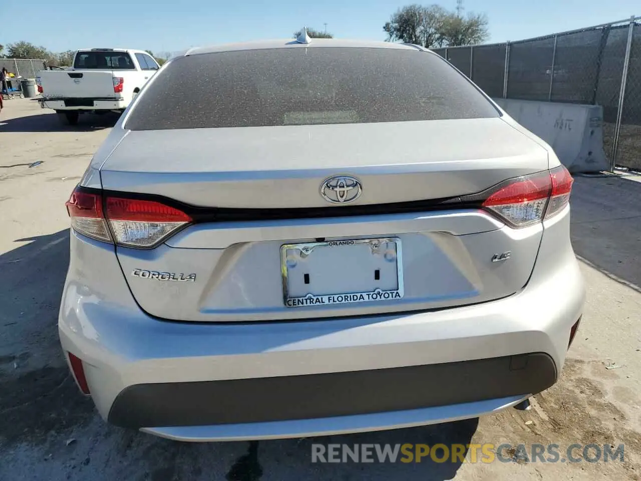 6 Photograph of a damaged car JTDVPMAE5MJ174004 TOYOTA COROLLA 2021