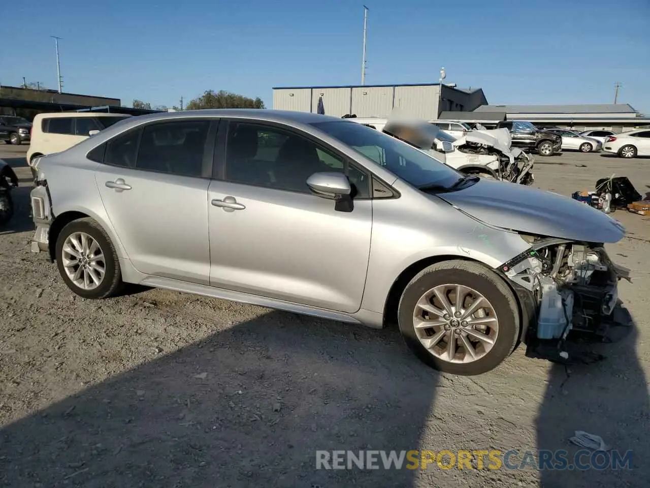 4 Photograph of a damaged car JTDVPMAE7MJ161562 TOYOTA COROLLA 2021