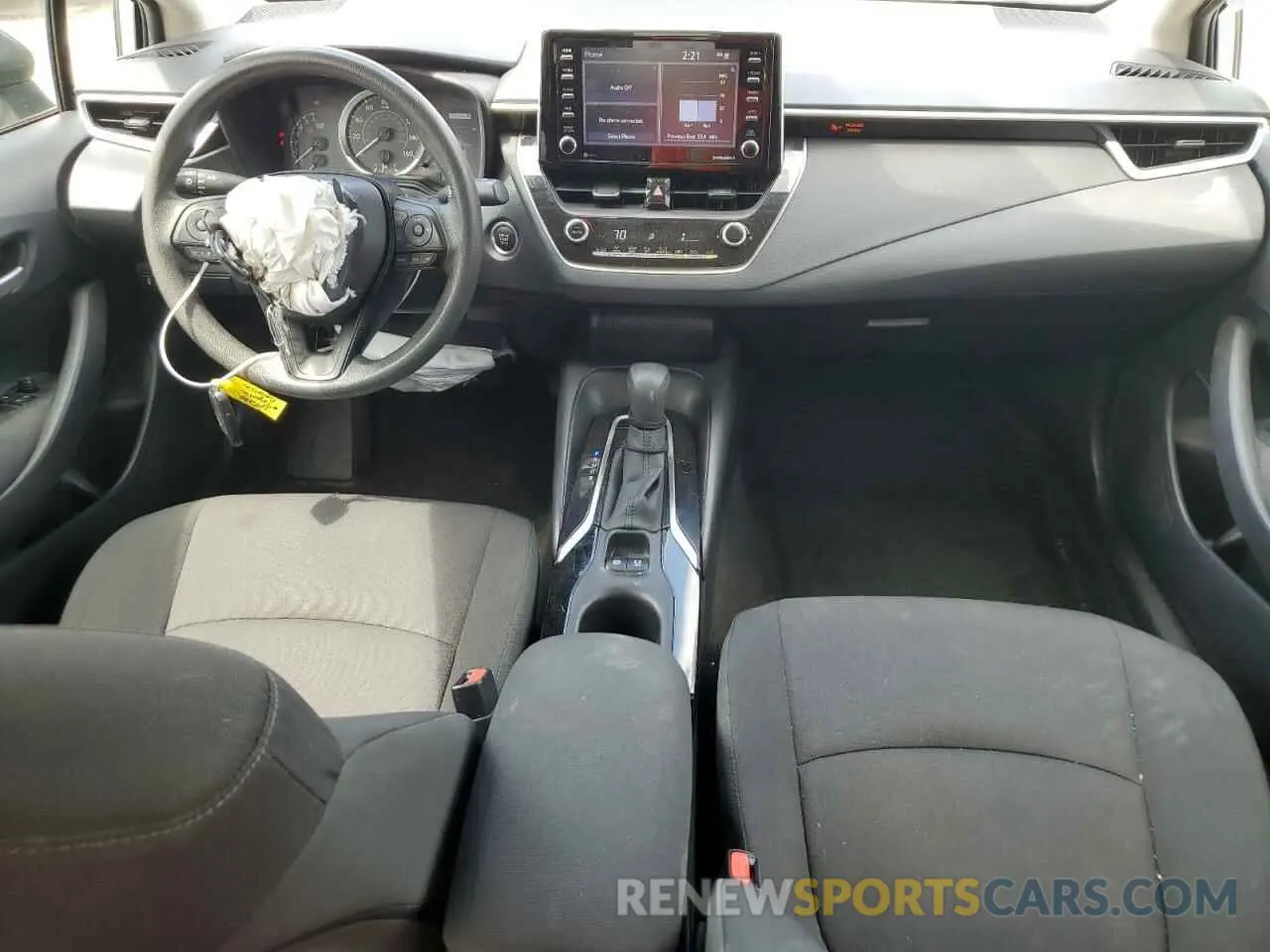 8 Photograph of a damaged car JTDVPMAE9MJ161269 TOYOTA COROLLA 2021