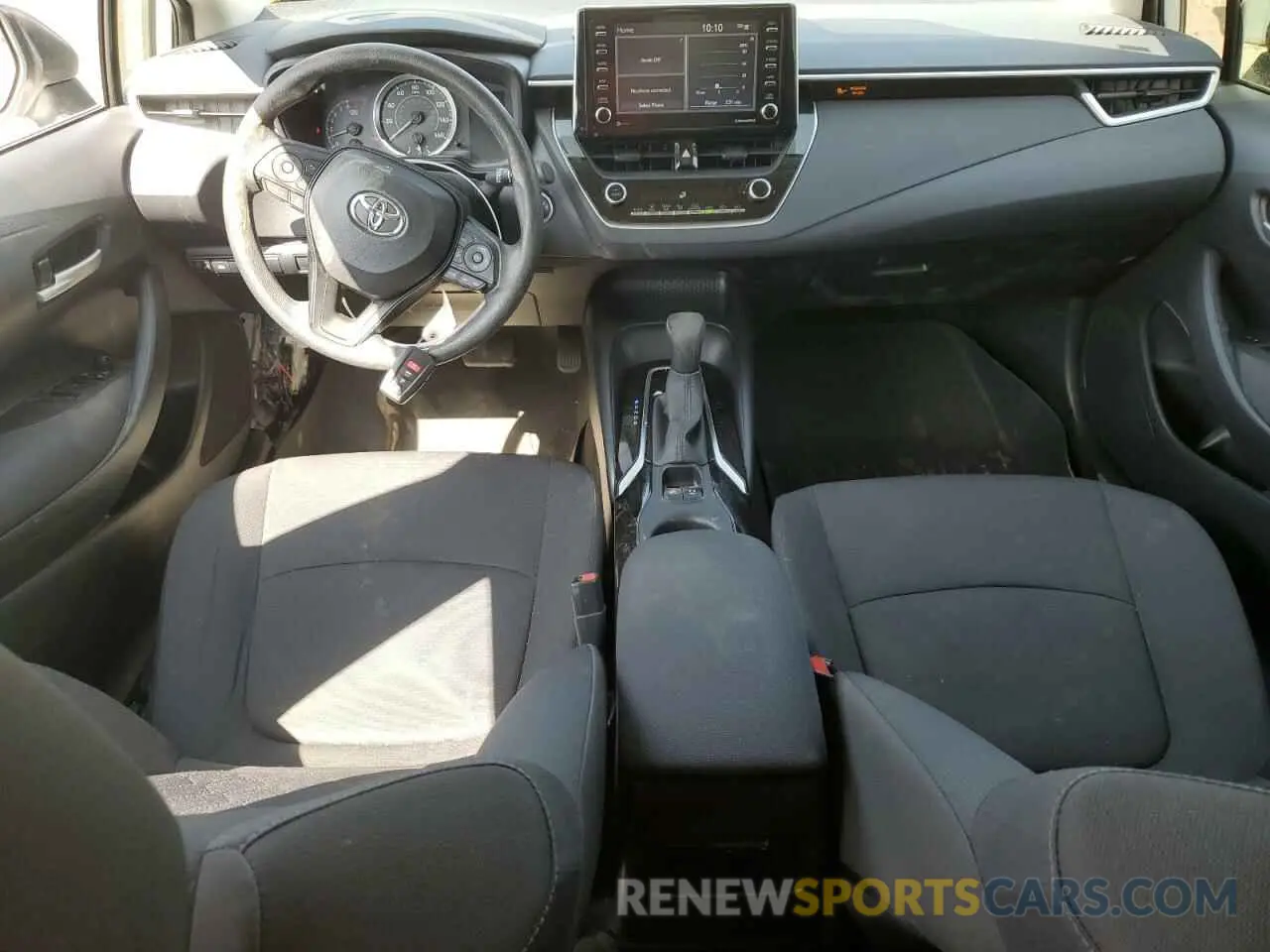 8 Photograph of a damaged car JTDVPMAEXMJ161202 TOYOTA COROLLA 2021