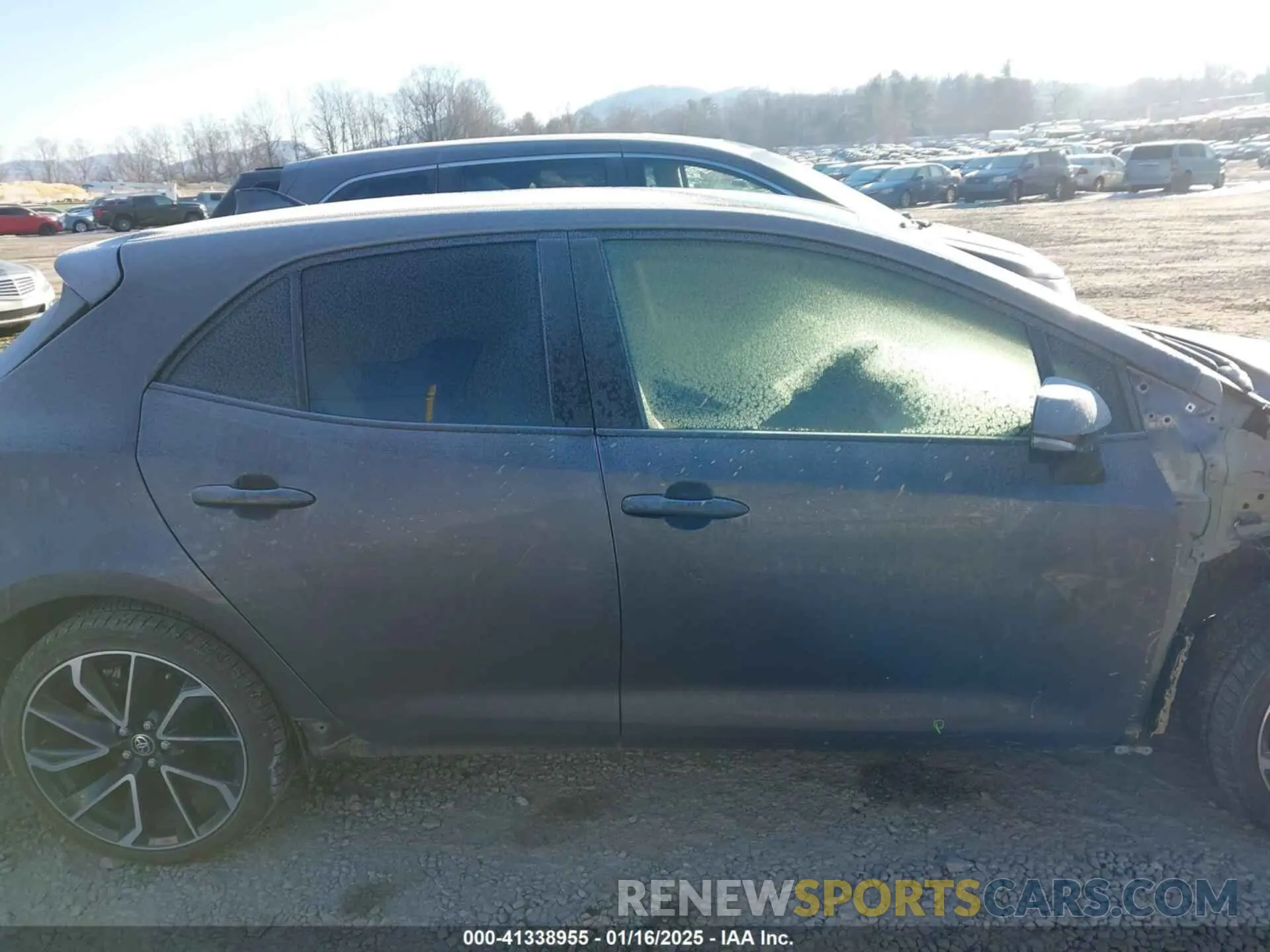 14 Photograph of a damaged car JTNA4MBE2M3140995 TOYOTA COROLLA 2021