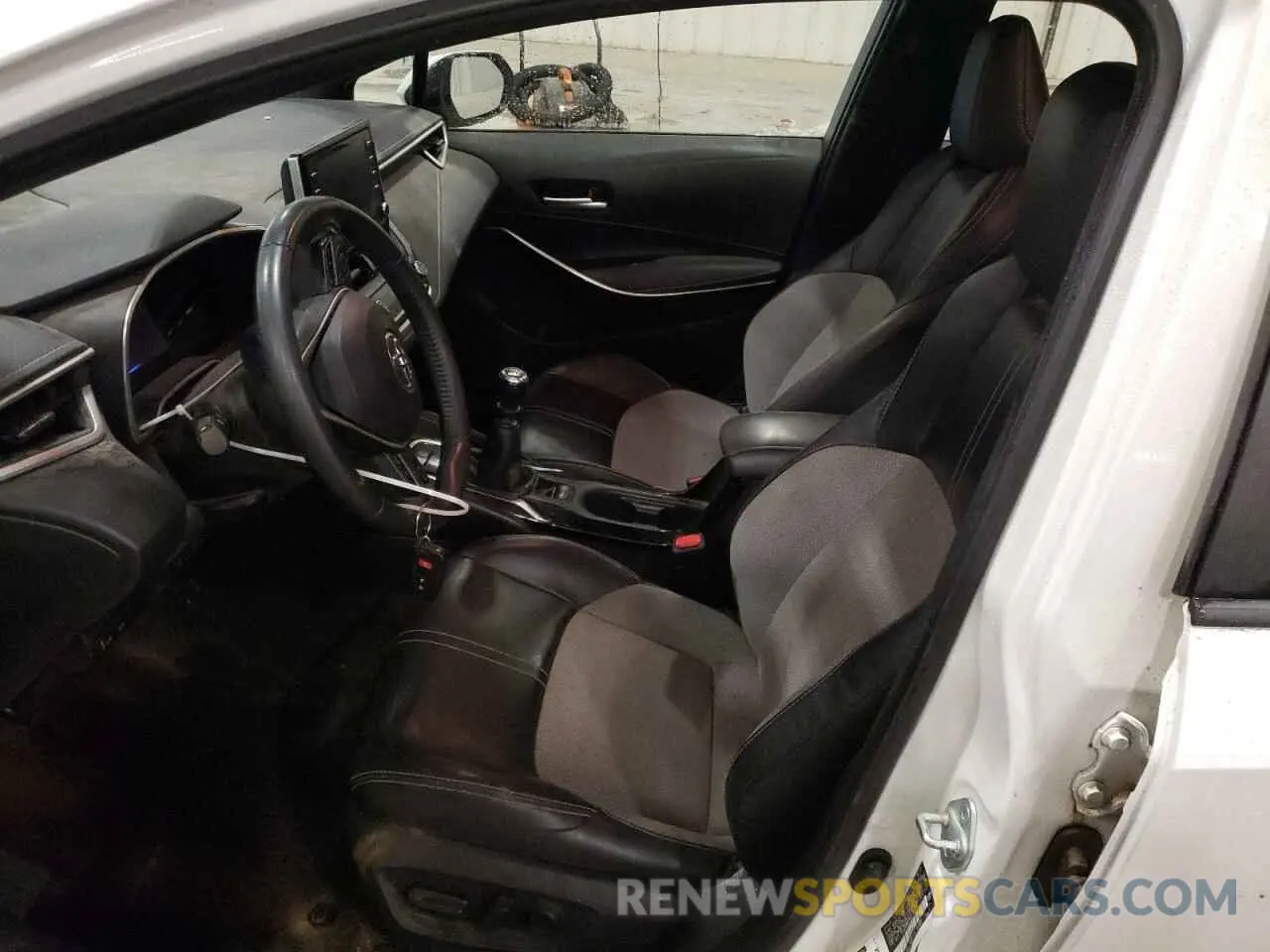 7 Photograph of a damaged car JTNA4MBE3M3137524 TOYOTA COROLLA 2021